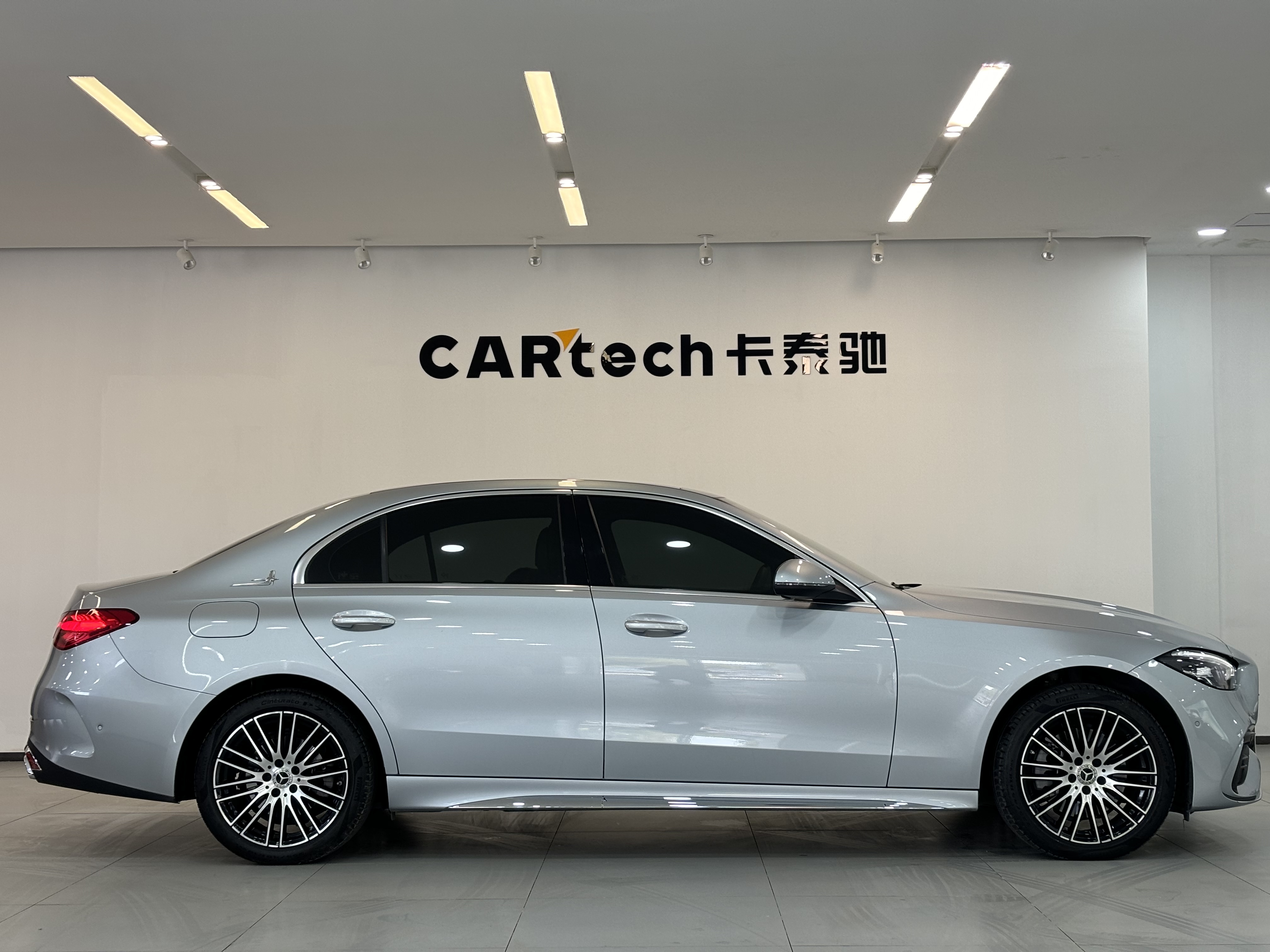 C Class 2023 immagine di auto #4