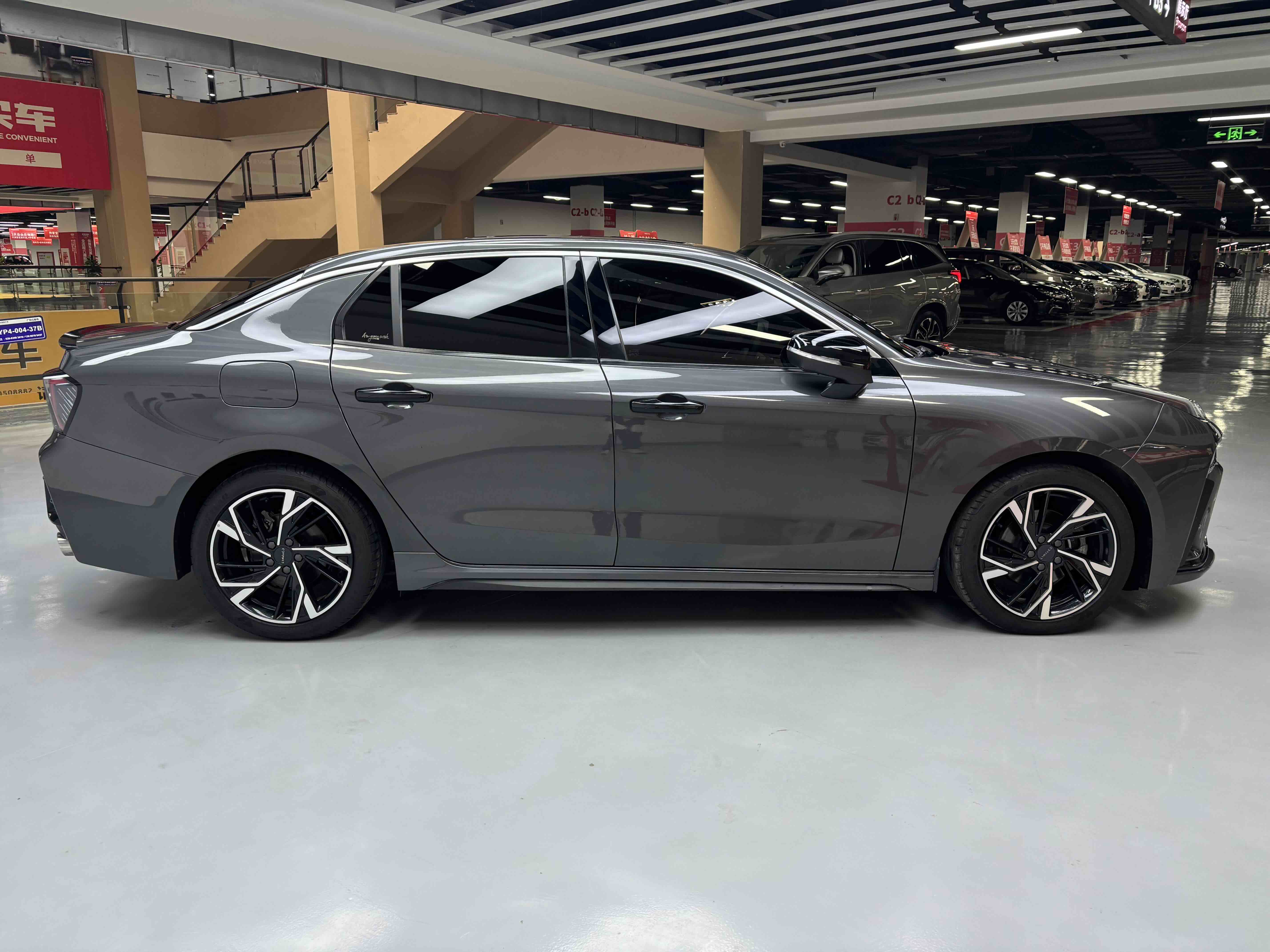 Lynk & Co 03 2023 car image #4