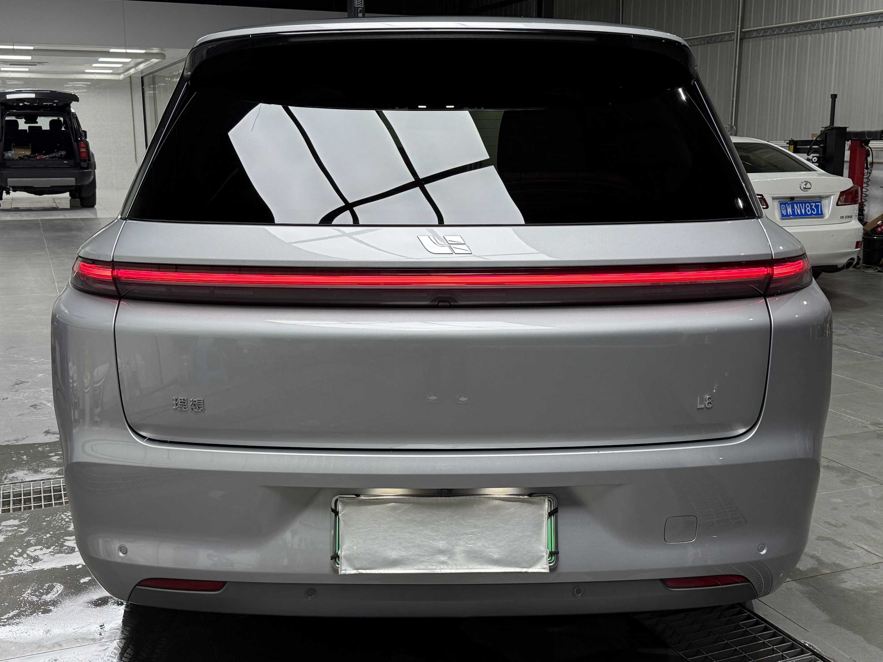 Li L8 2024 изображение автомобиля #4