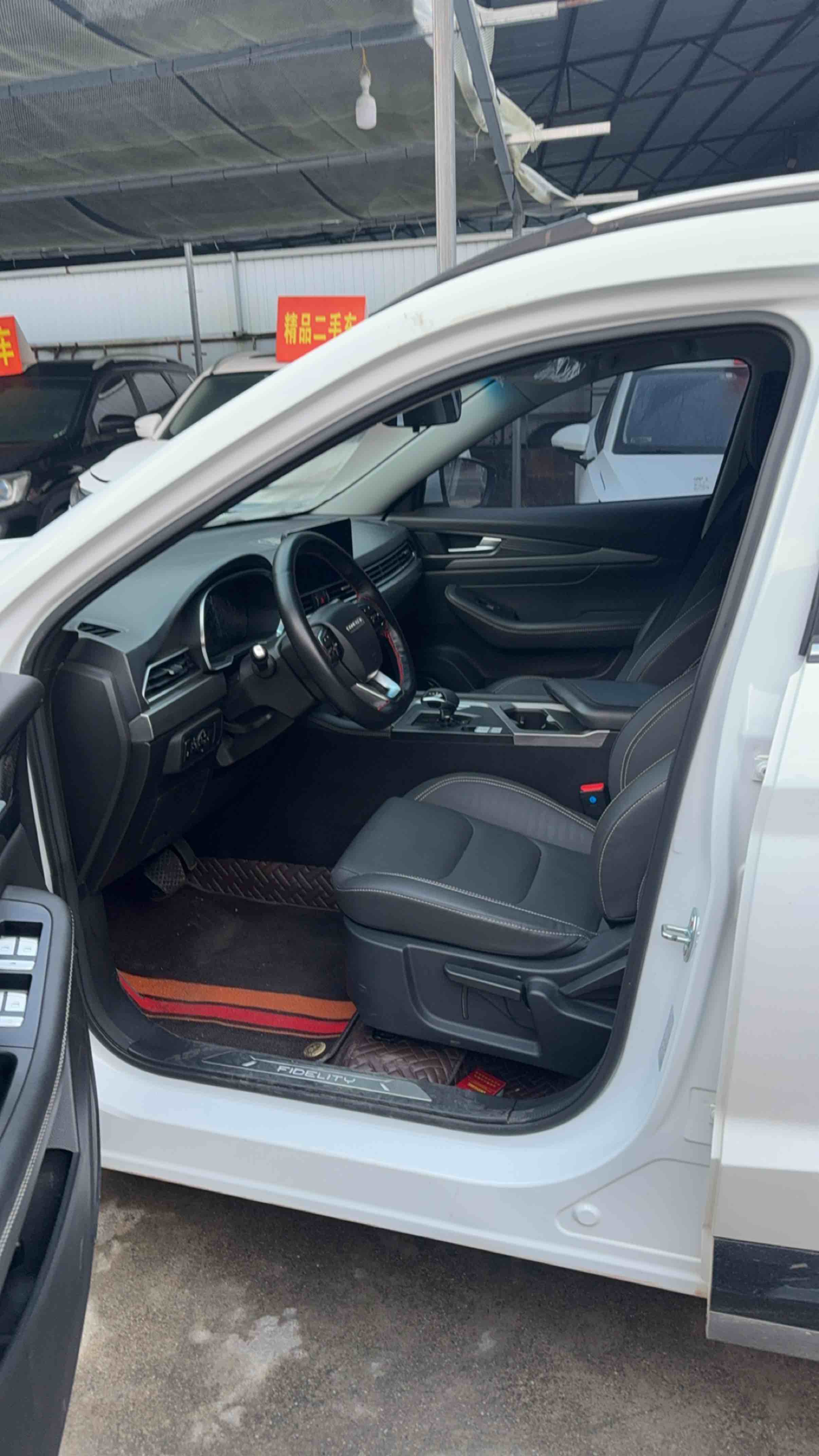 Soueast DX8 S 2023 #4 Soueast DX8 S 2023 car image #4