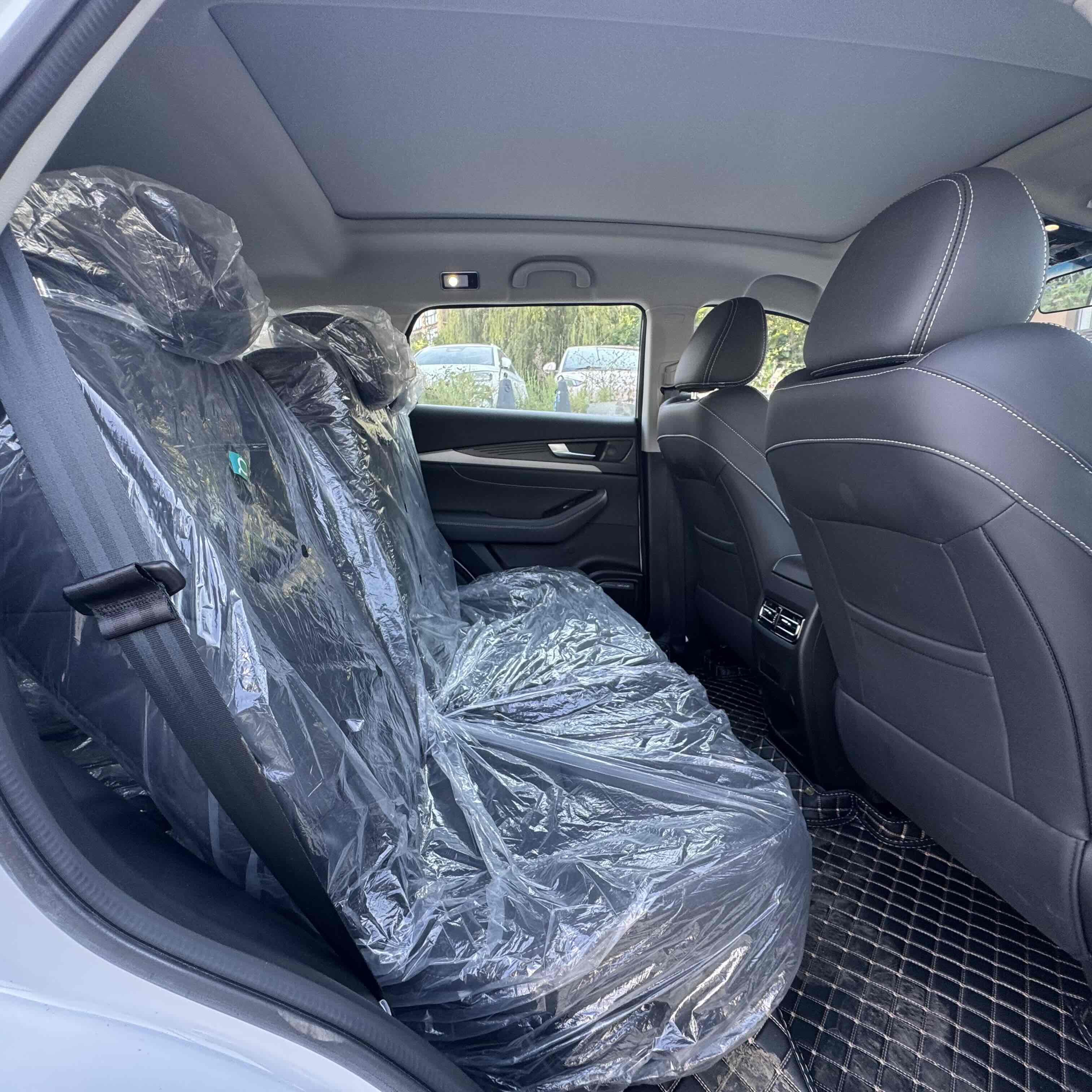 Soueast DX8 S 2023 #4 Soueast DX8 S 2023 car image #4