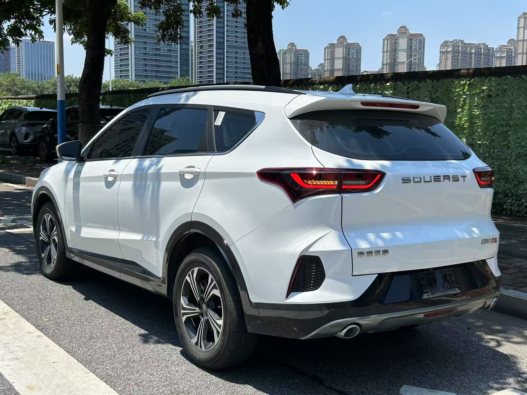 Soueast DX8 S 2023 #4 Soueast DX8 S 2023 car image #4