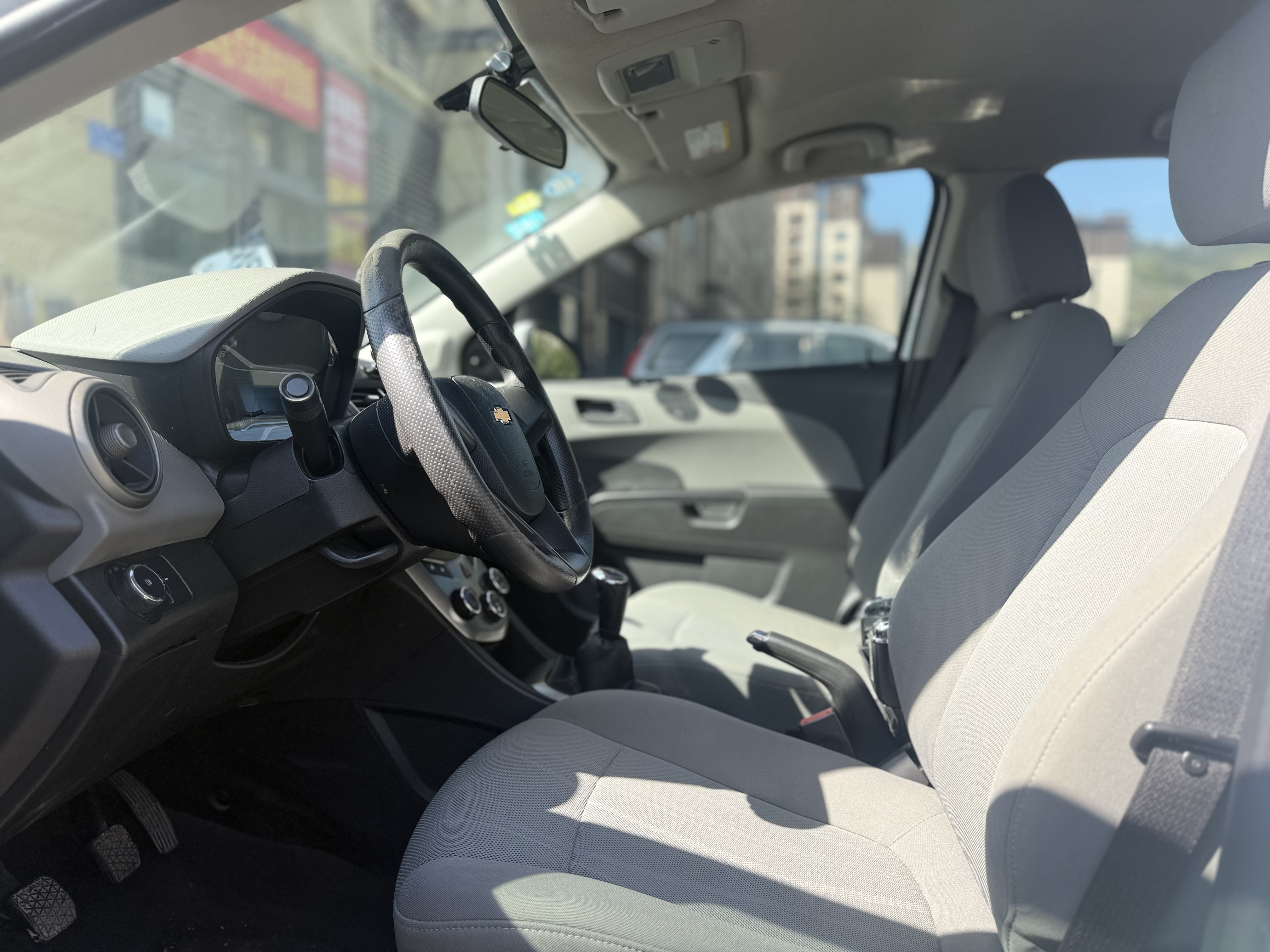 雪佛兰 爱唯欧 2015 汽车图片 #4