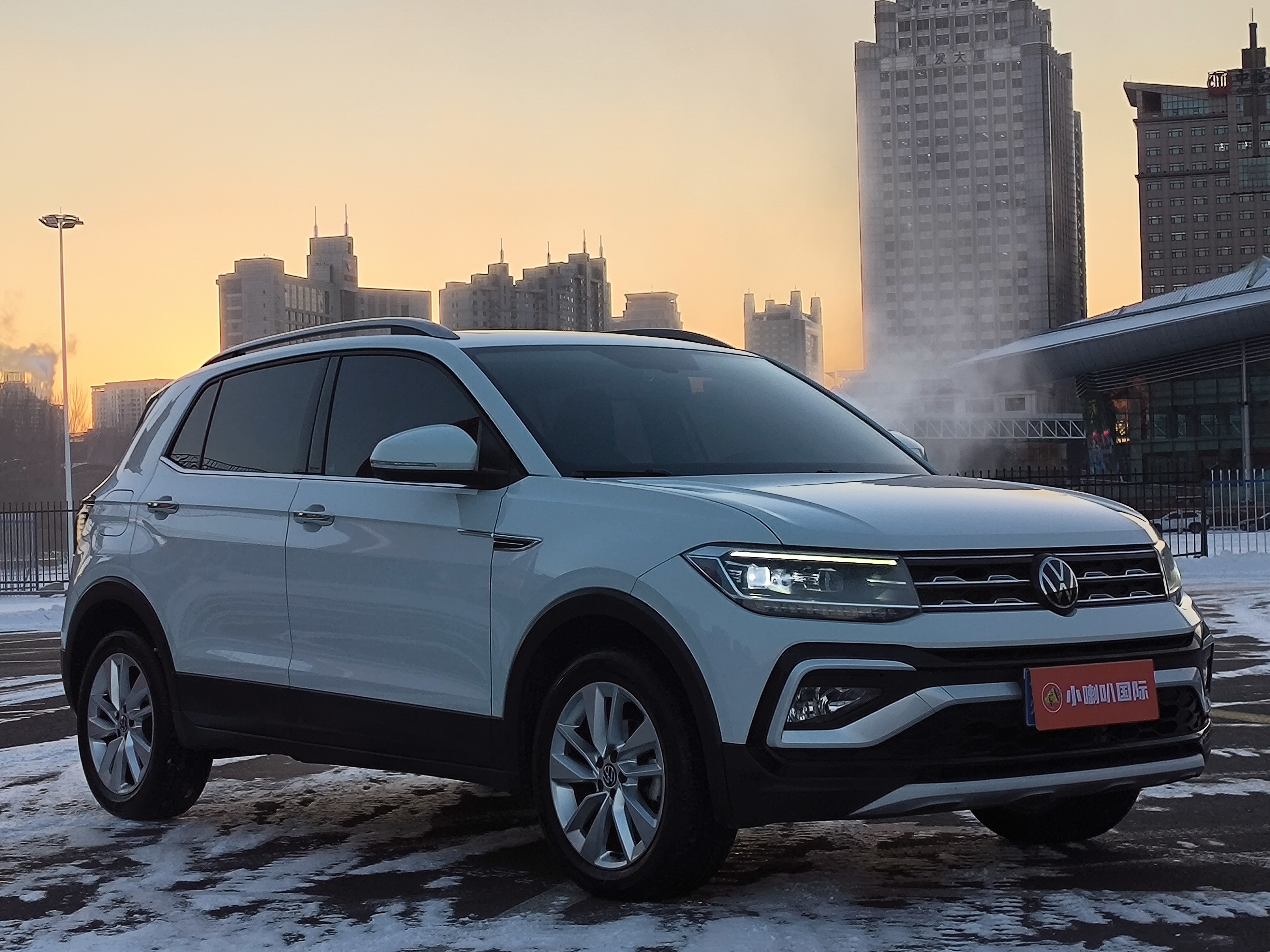 Volkswagen T-Cross 2023 #4 Volkswagen T-Cross 2023 car image #4