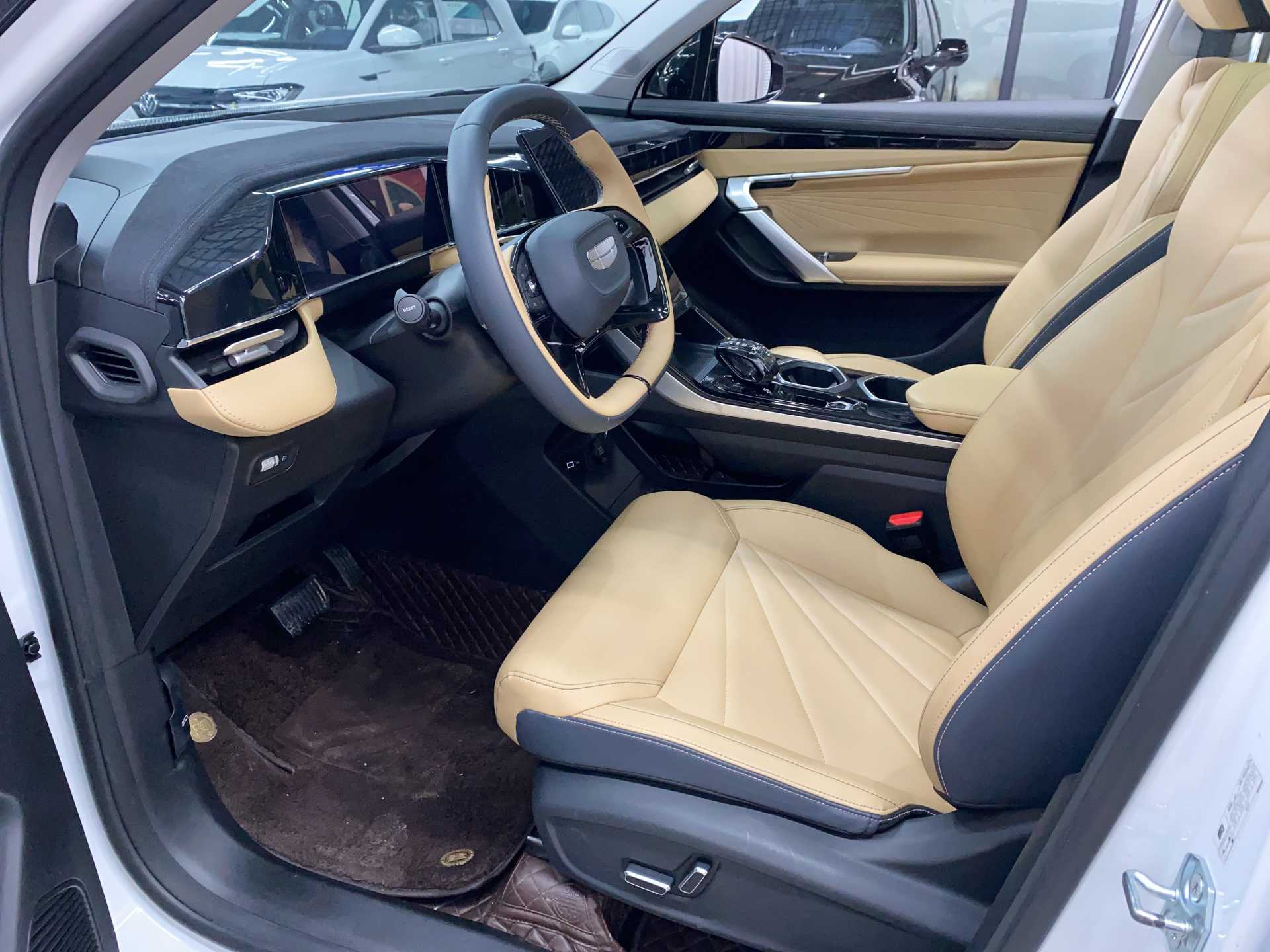 GEELY Boyue L 2022 #4 GEELY Boyue L 2022 car image #4