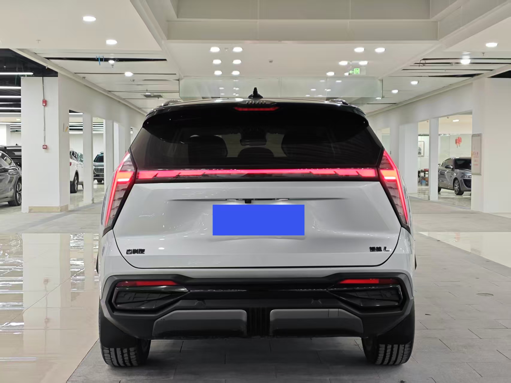 GEELY Boyue L 2023 car image #4