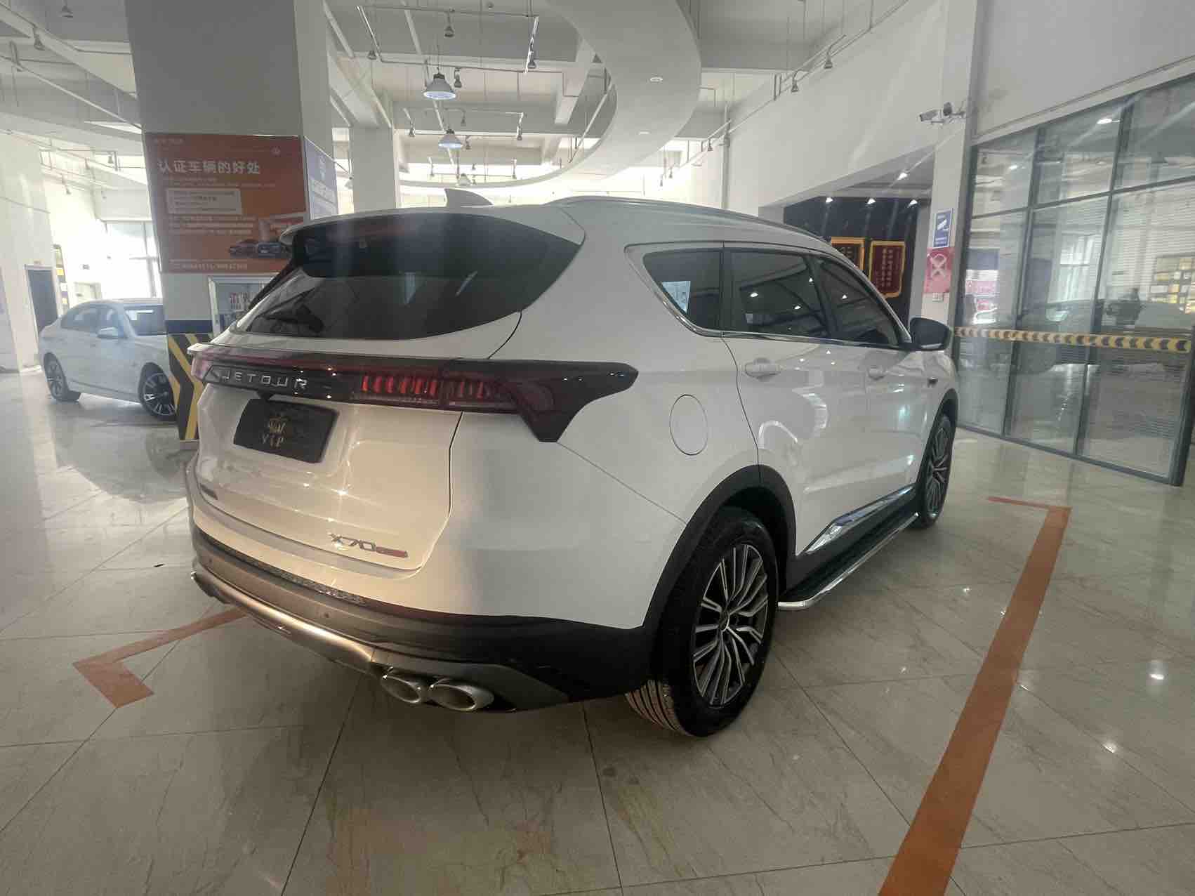 Jetour X70 PLUS 2023 #4 Jetour X70 PLUS 2023 car image #4