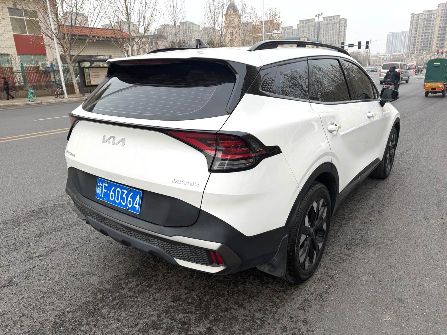 起亚 狮铂拓界 2023 汽车图片 #4