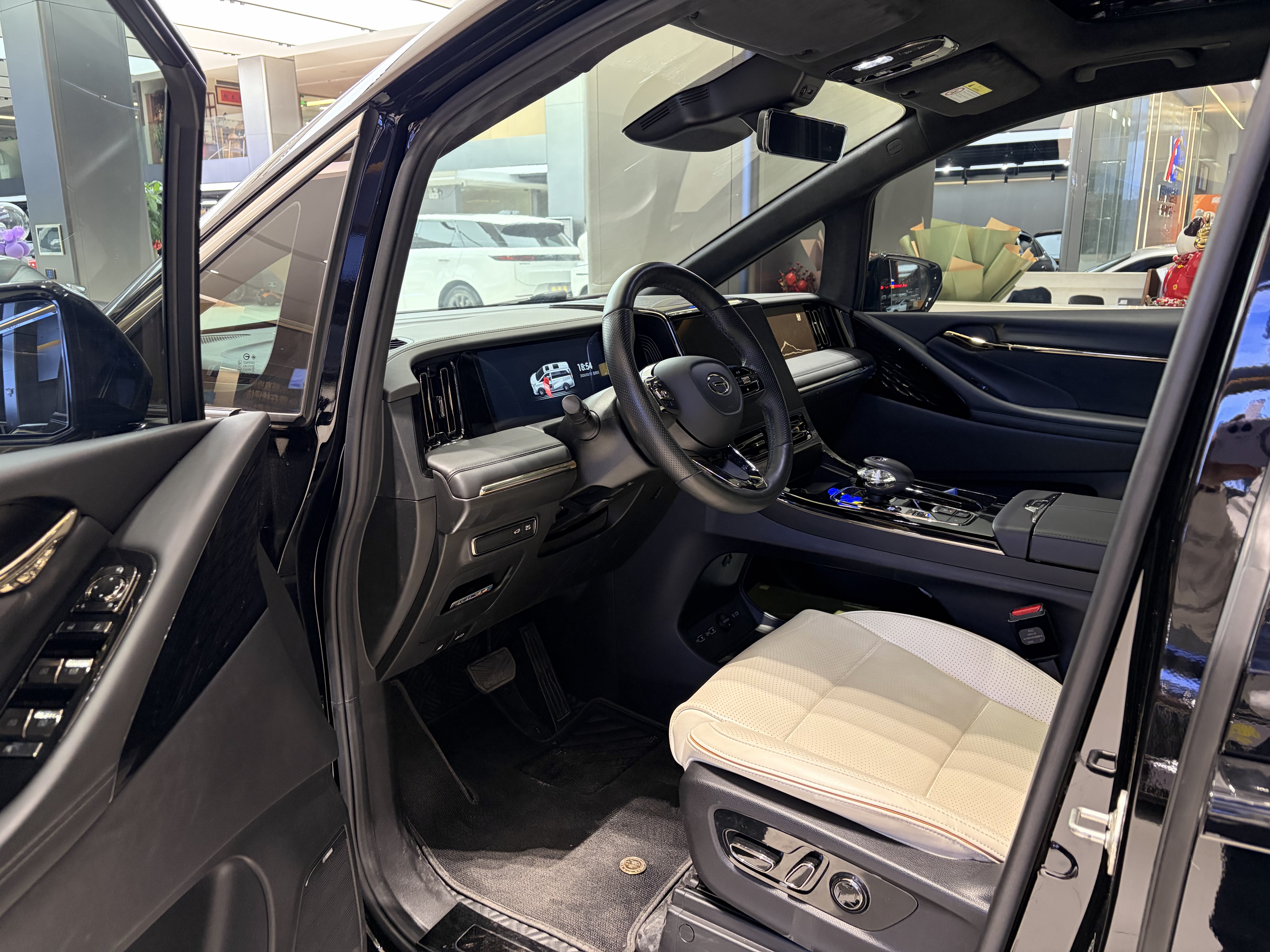 广汽传祺 传祺M8 2023 汽车图片 #4