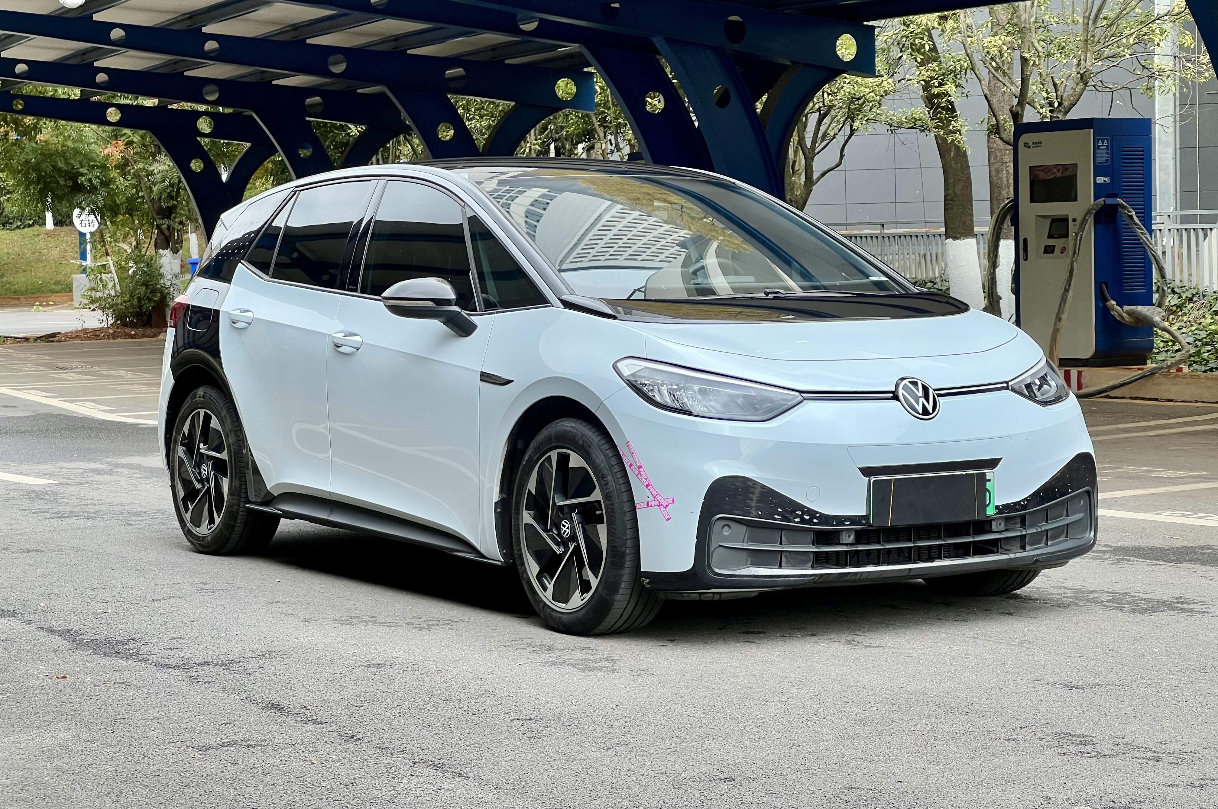 Volkswagen ID.3 2024 immagine di auto #4