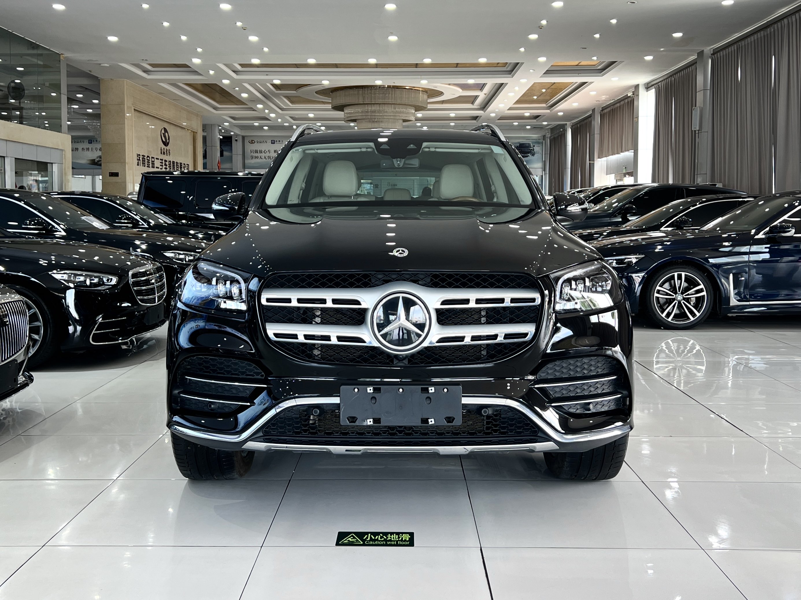 Mercedes-Benz GLS Class 2023 car image #4