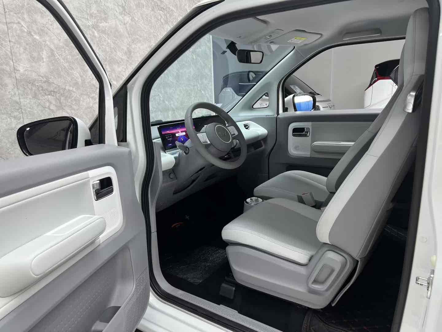 五菱汽车 五菱Air ev晴空 2023 #4 五菱汽车 五菱Air ev晴空 2023 汽车图片 #4