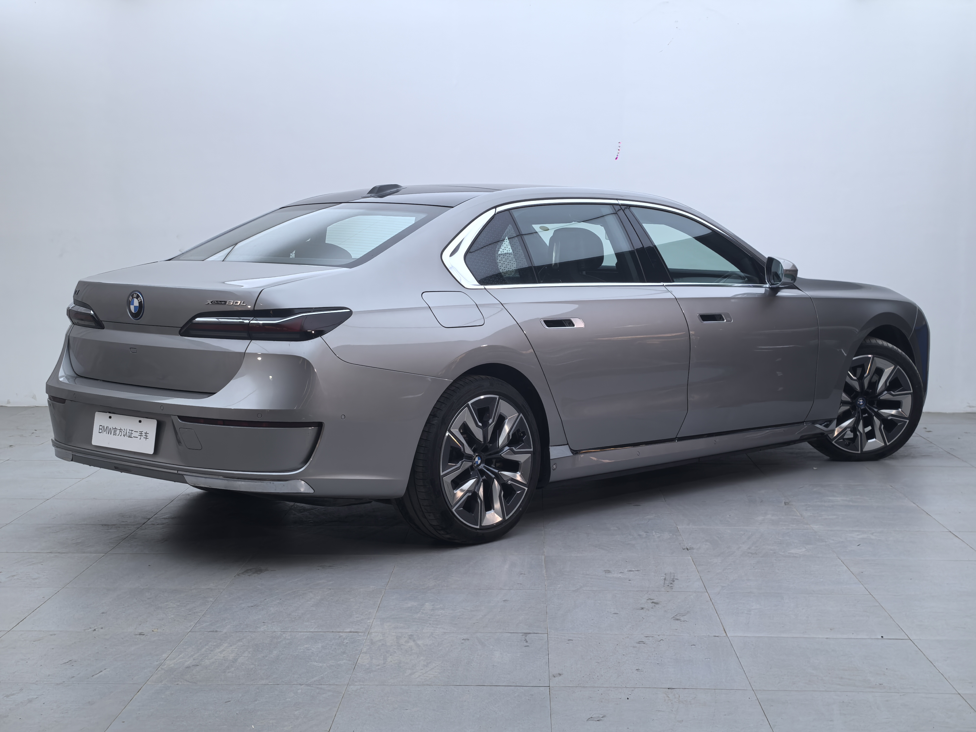 BMW i7 2023 immagine di auto #4