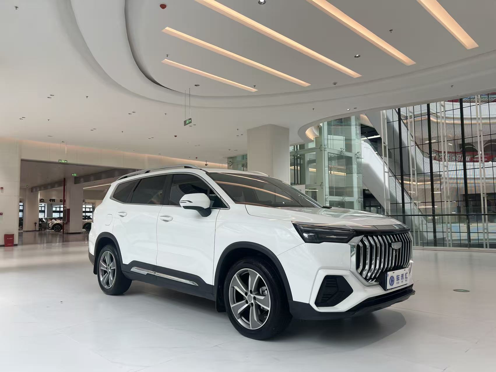 GEELY Okavango L 2023 car image #4