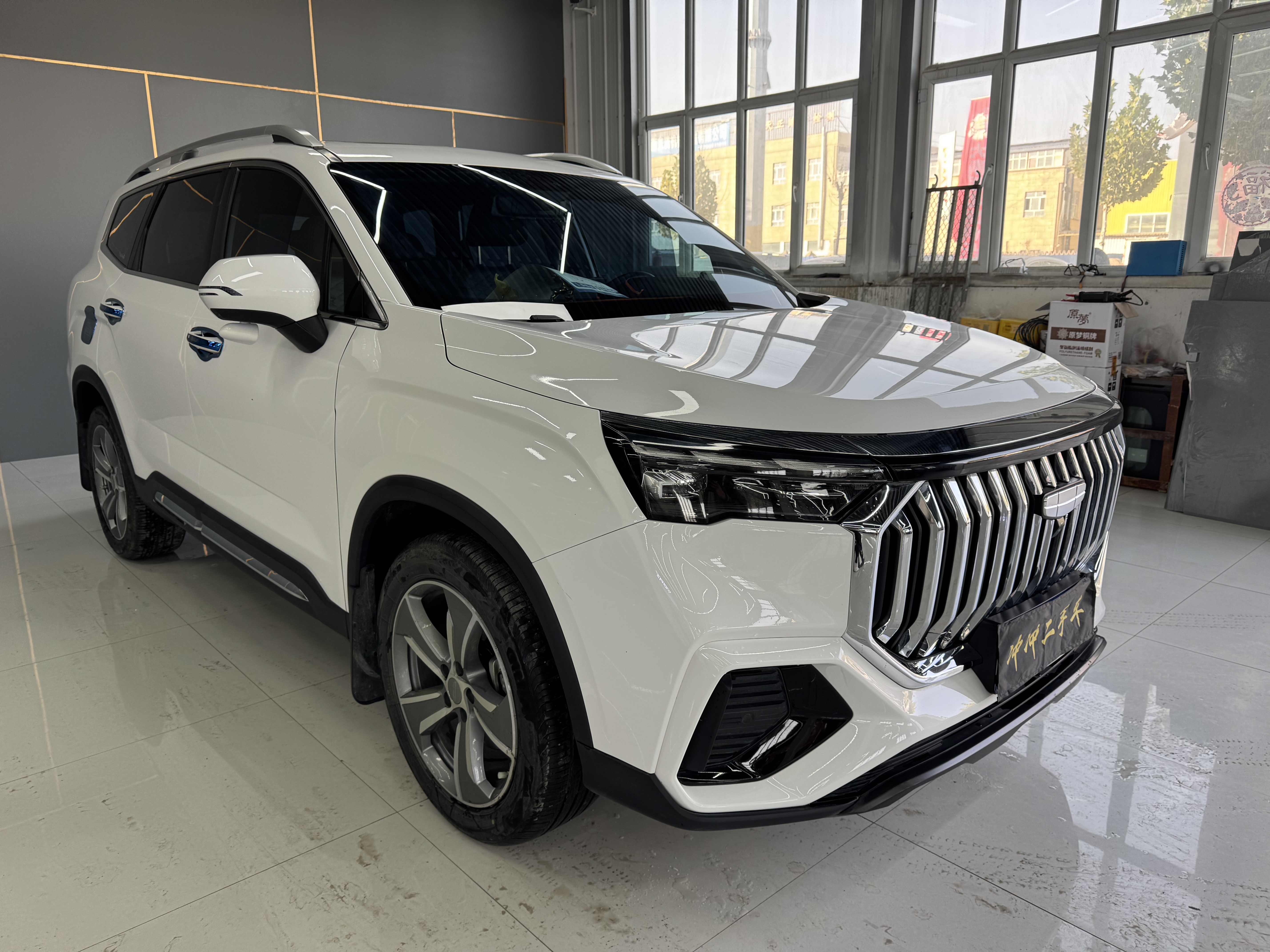 GEELY Okavango L 2023 car image #4