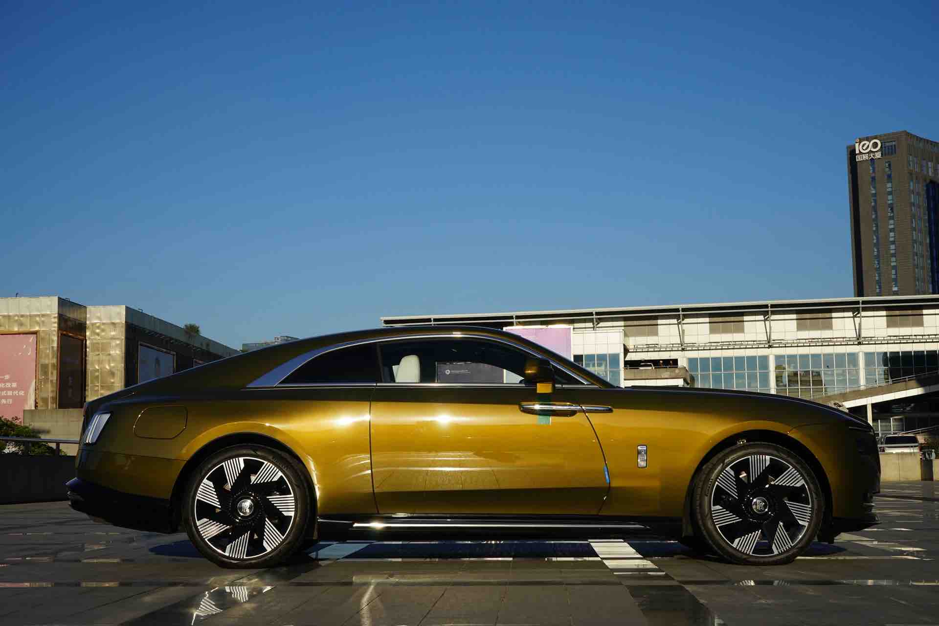 劳斯莱斯 闪灵 2024 汽车图片 #4