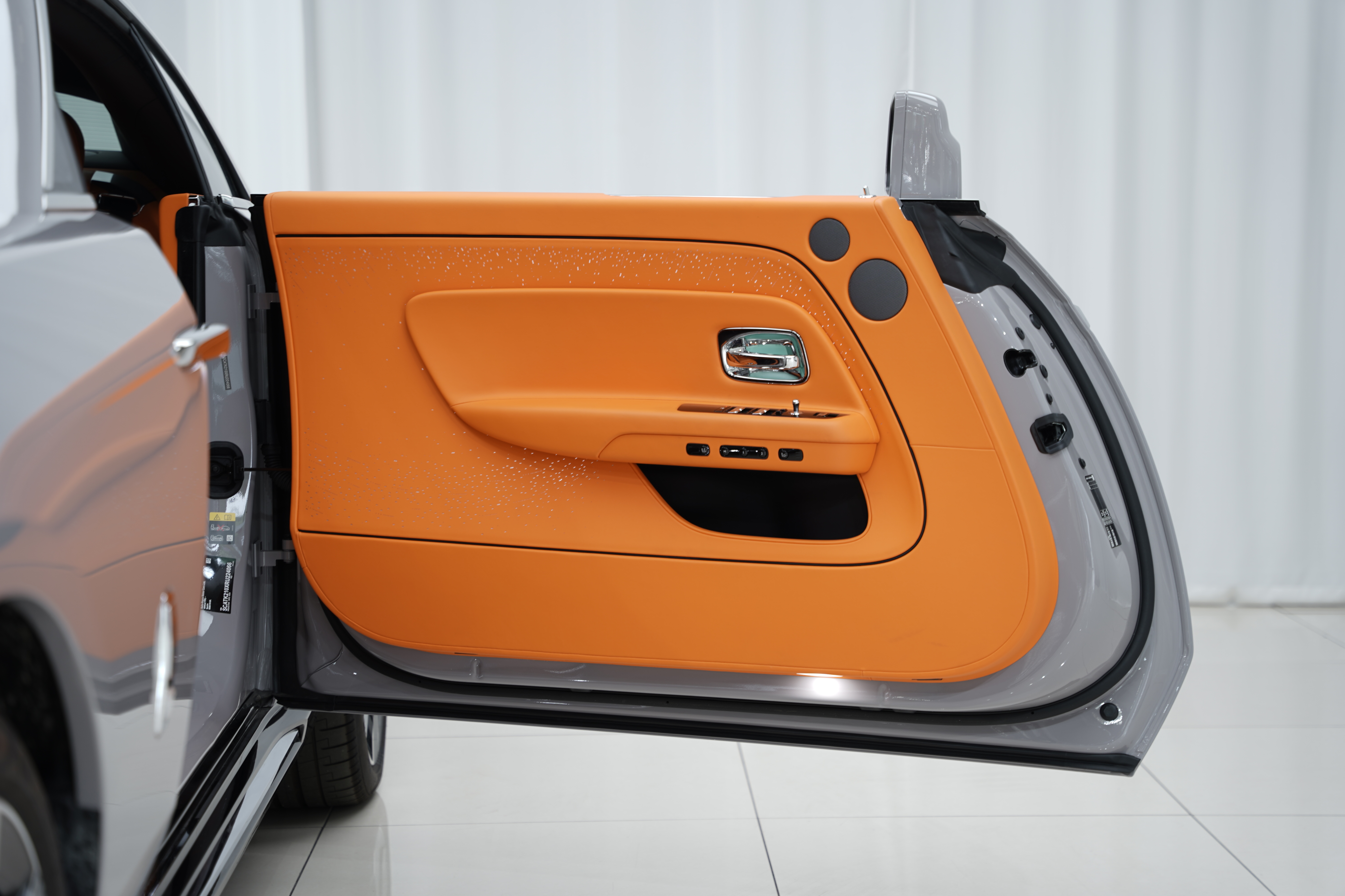 劳斯莱斯 闪灵 2025 #4 劳斯莱斯 闪灵 2025 汽车图片 #4