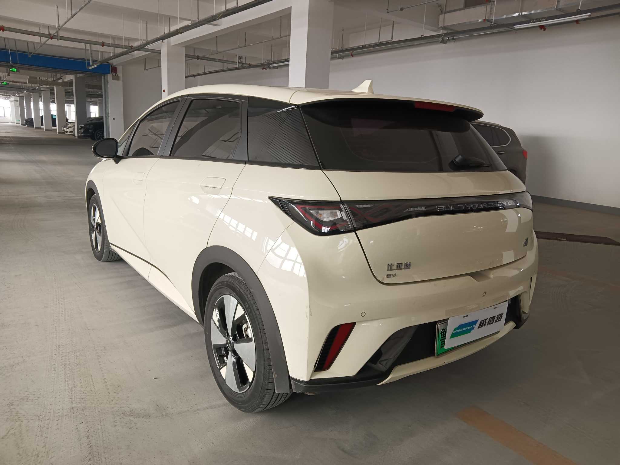 BYD Dolphin 2023 #4 BYD Dolphin 2023 صورة سيارة #4