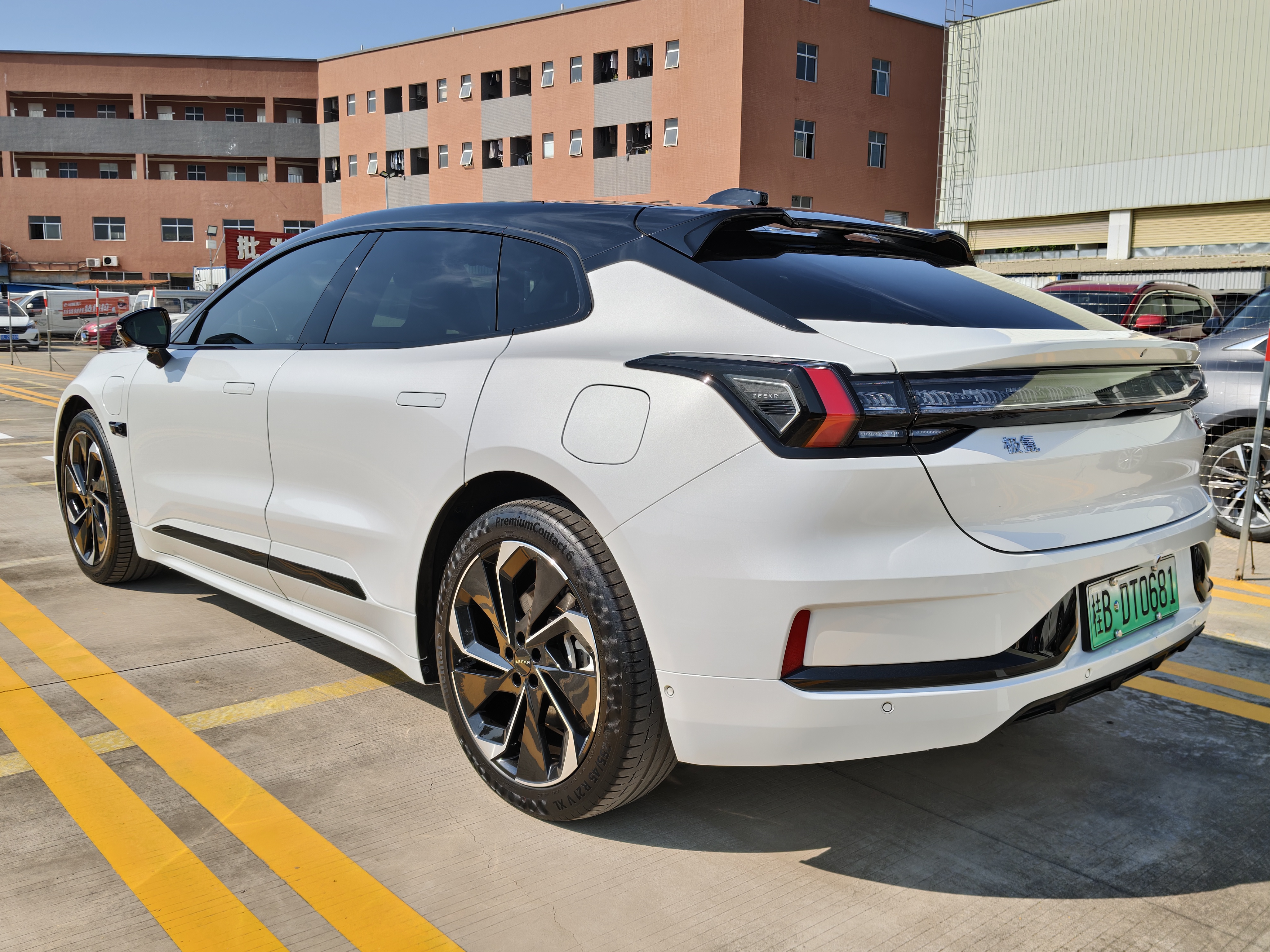 极氪 极氪001 2024 汽车图片 #4