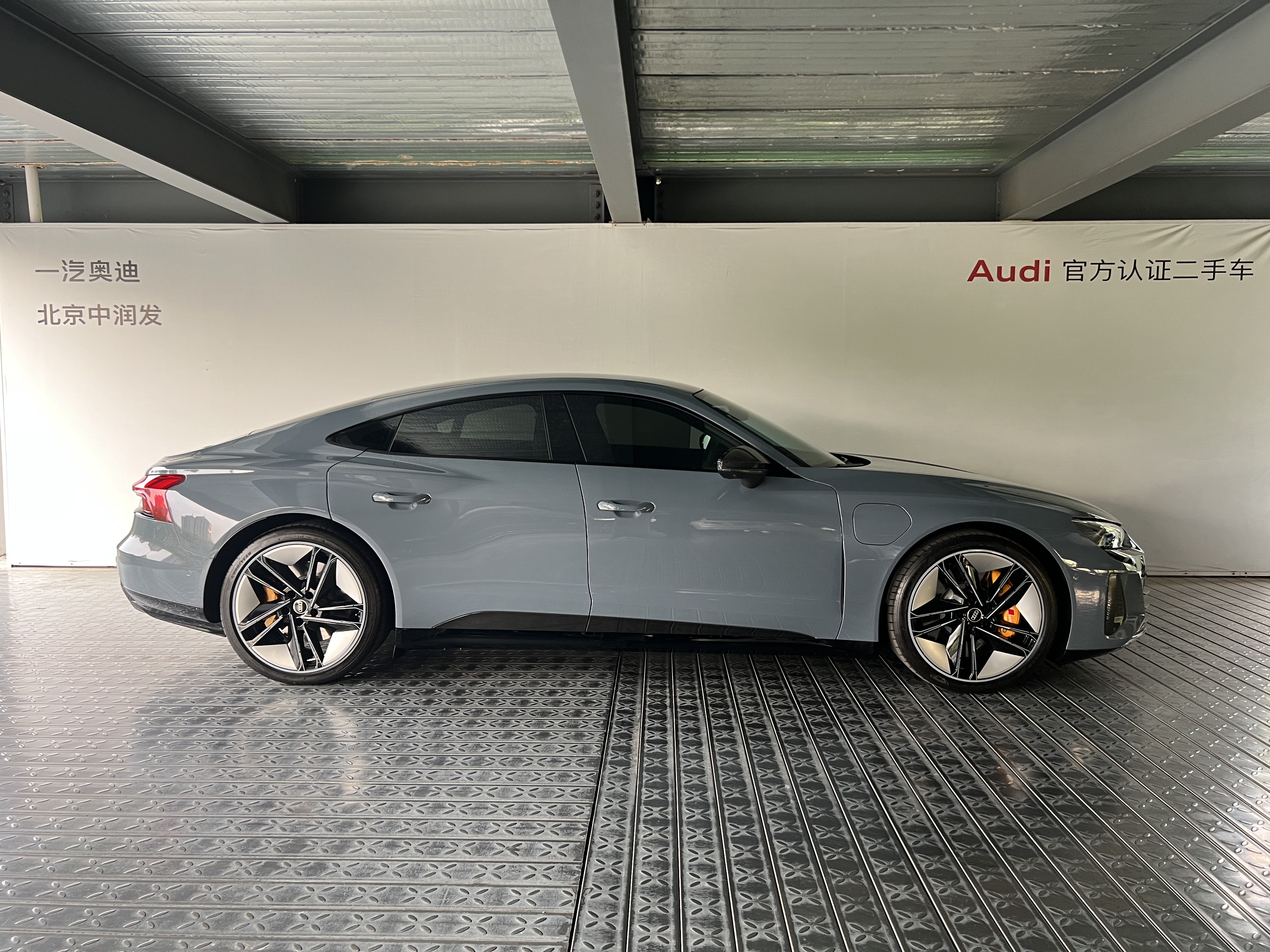 Audi RS e-tron GT 2024 car image #4