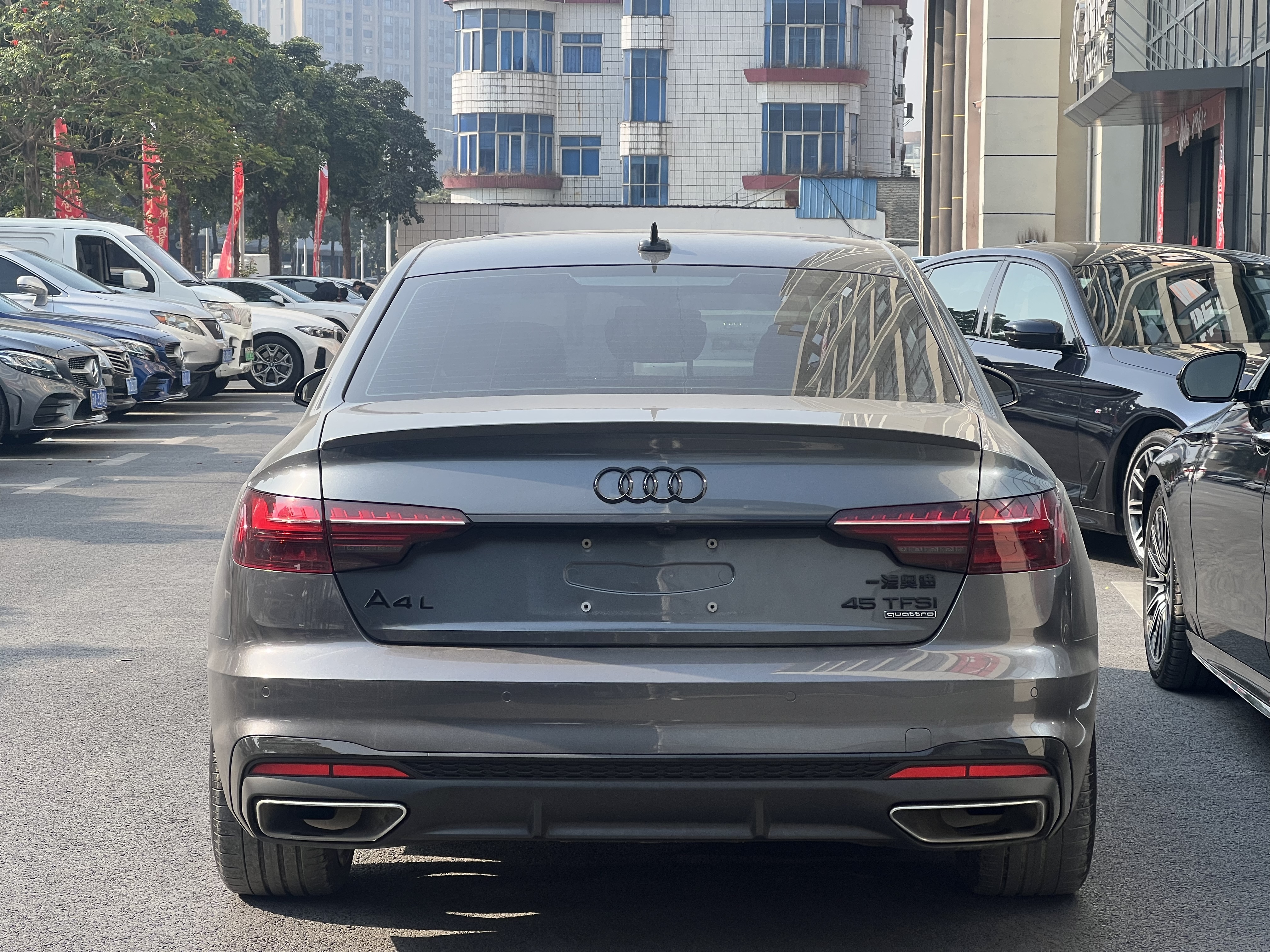 Audi A4L 2023 car image #4