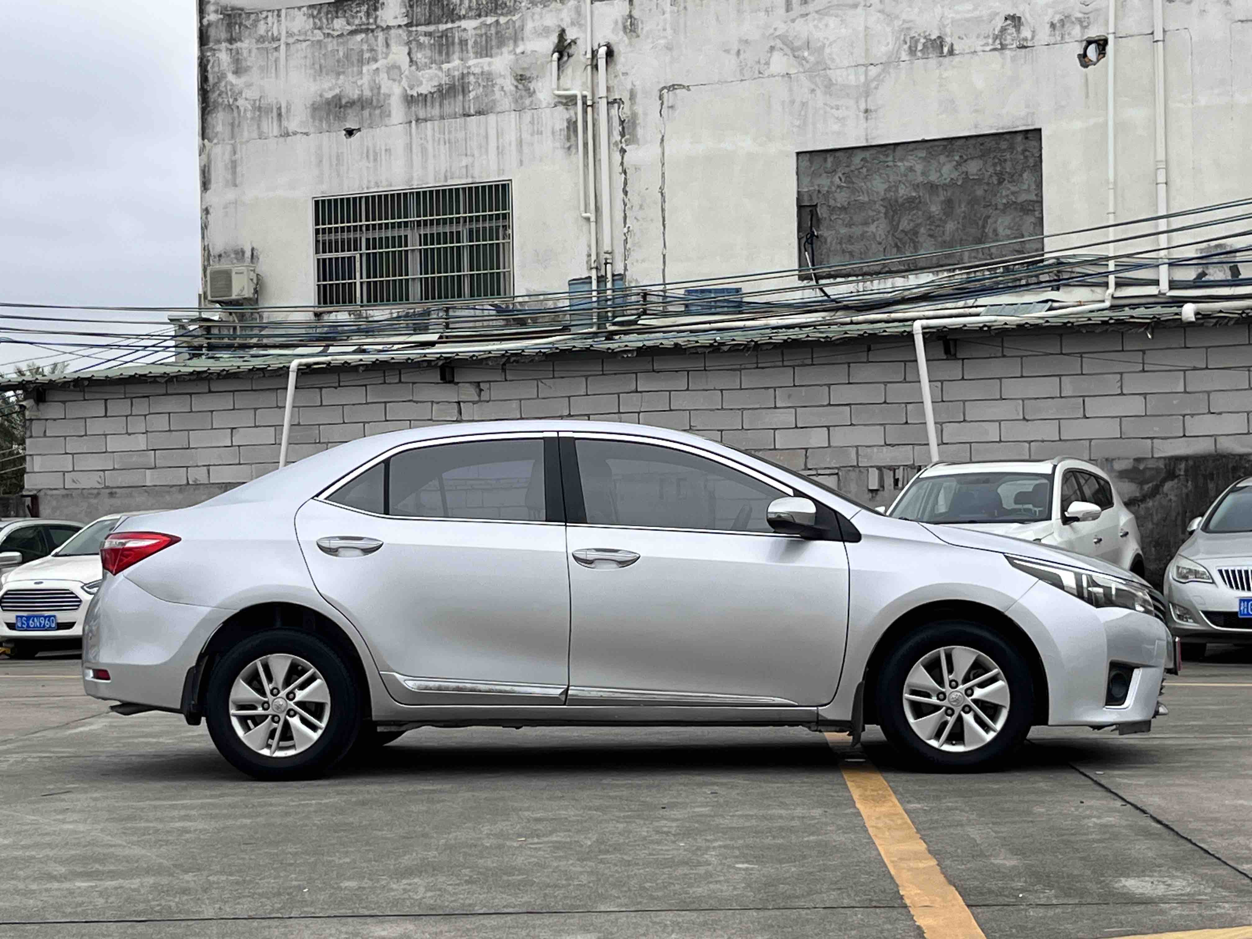 Corolla 2015 car image #4