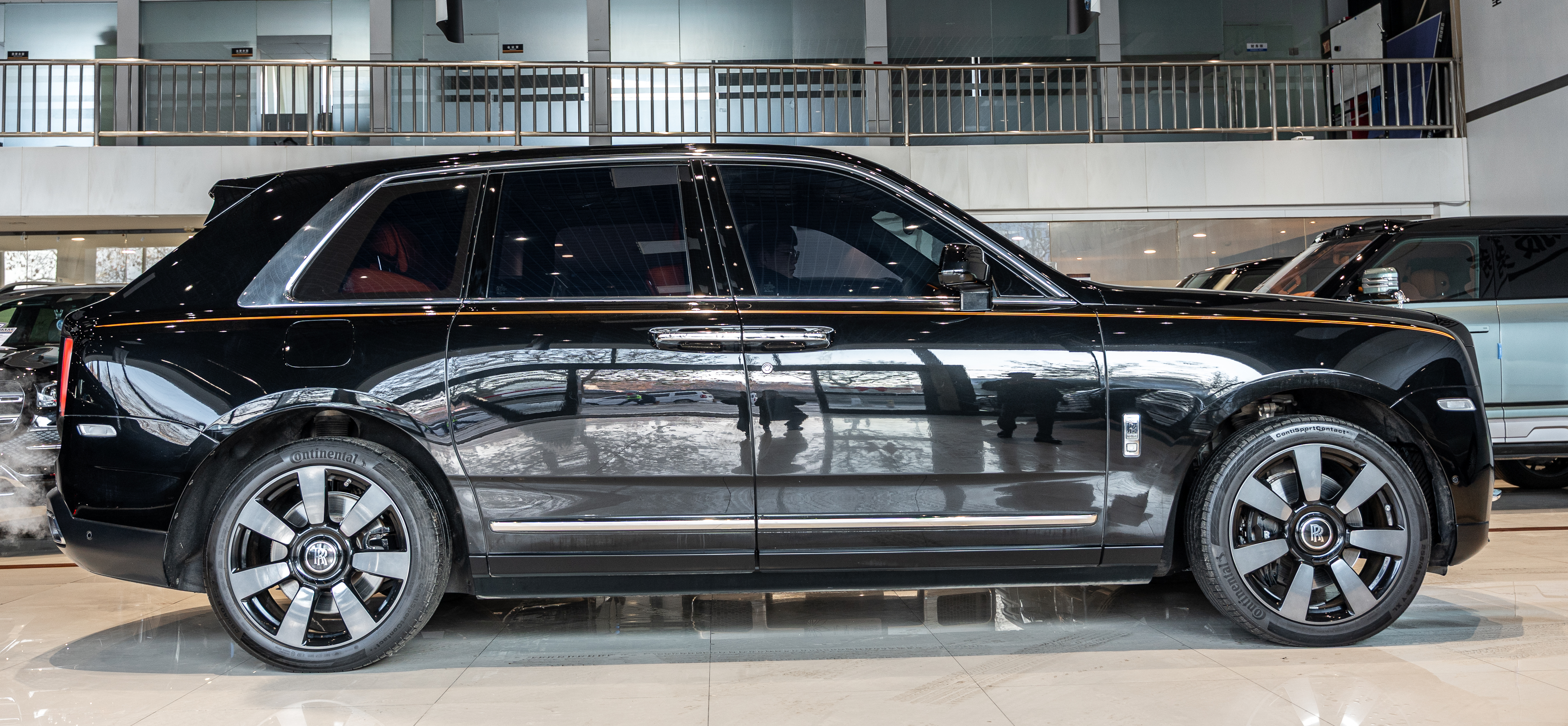 劳斯莱斯 库里南 2023 汽车图片 #4