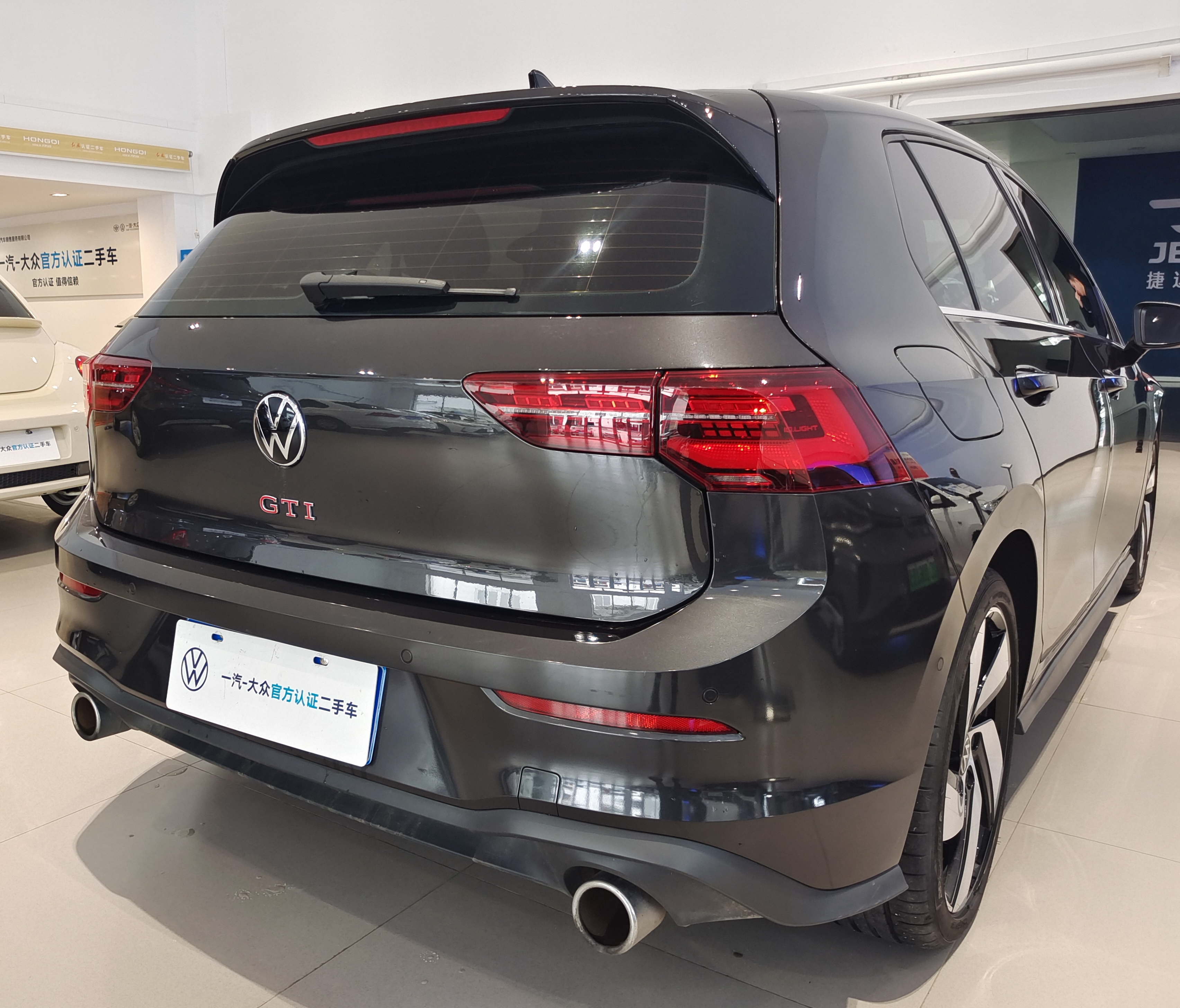 Volkswagen GolfGTI 2023 car image #4