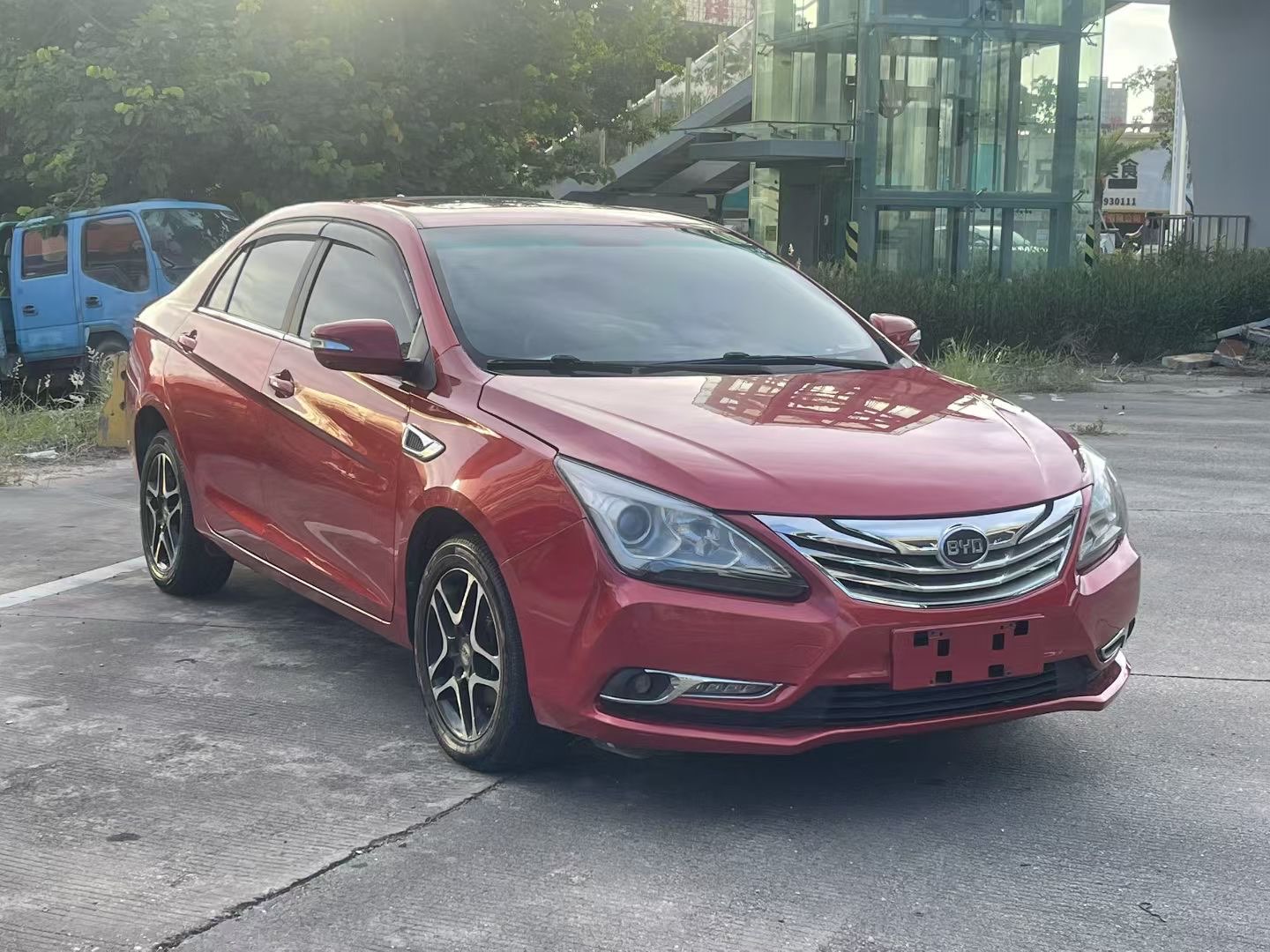 BYD G5 2016 immagine di auto #4