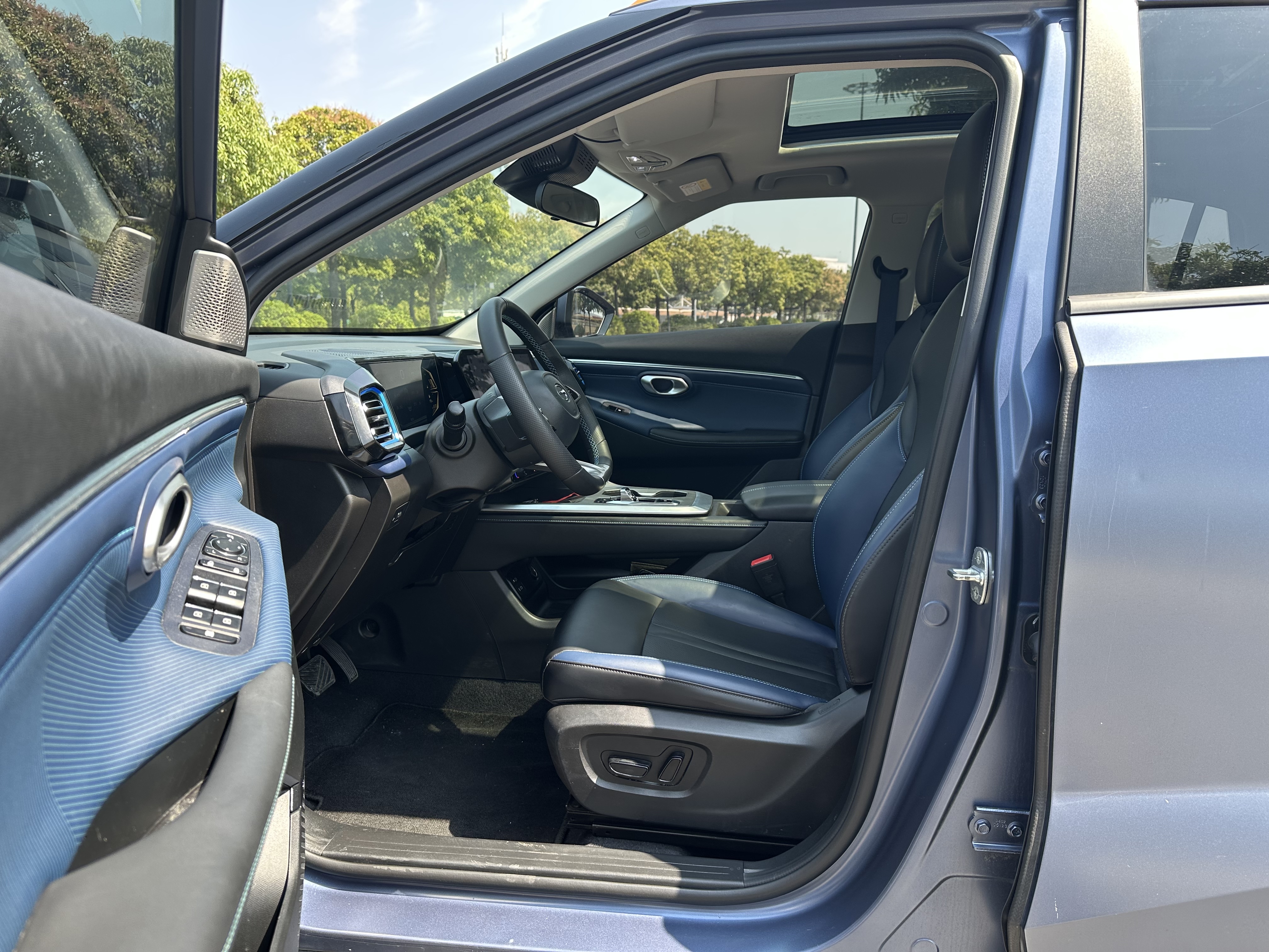 GAC Trumpchi GS3 2023 #4 GAC Trumpchi GS3 2023 car image #4