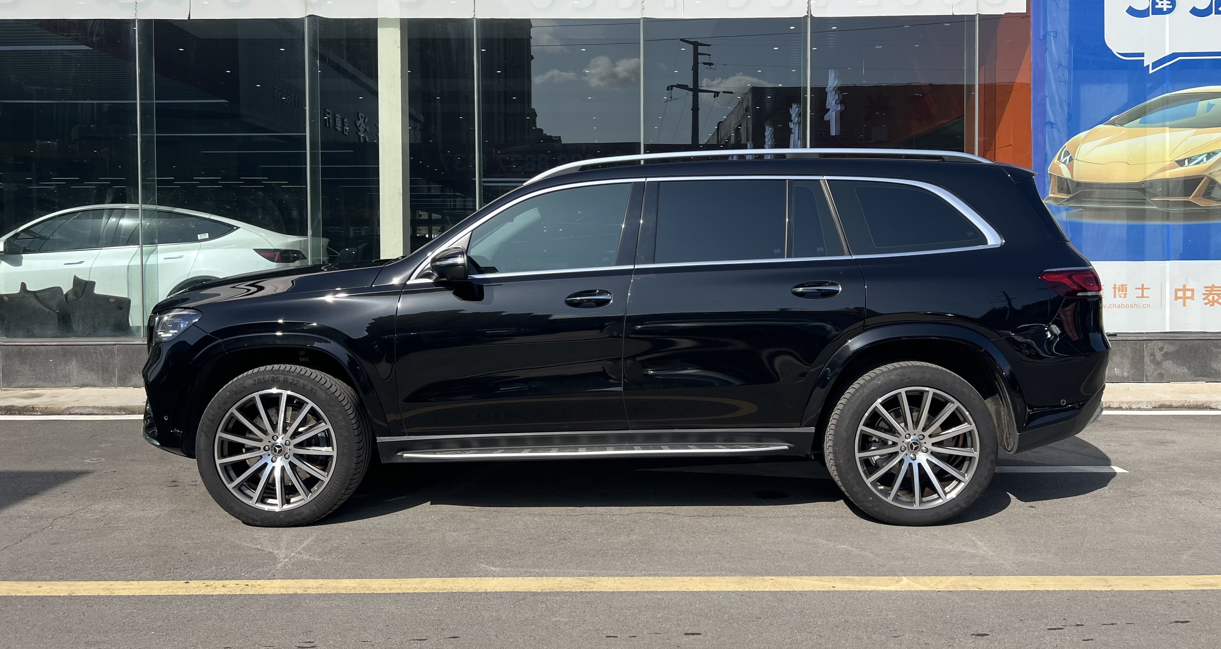 Mercedes-Benz GLS Class 2023 car image #4