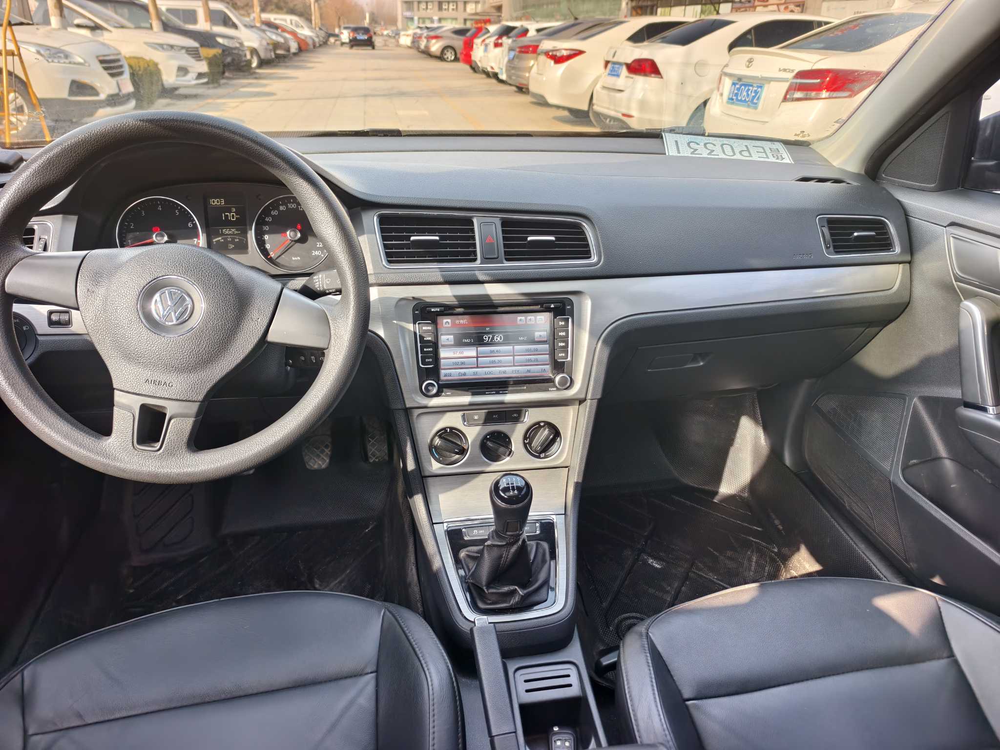 Volkswagen Lavida 2015 car image #4