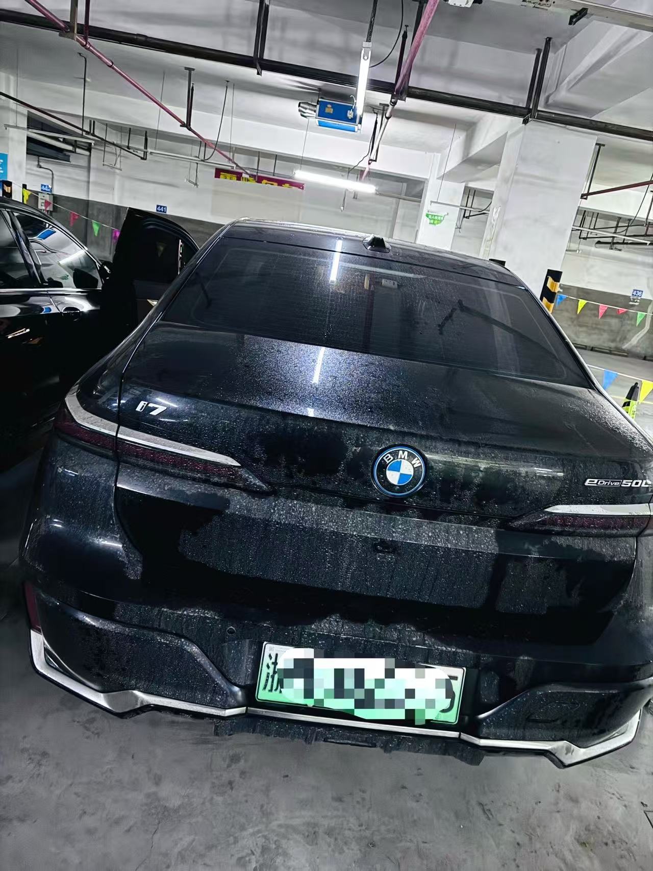 BMW i7 2024 car image #4