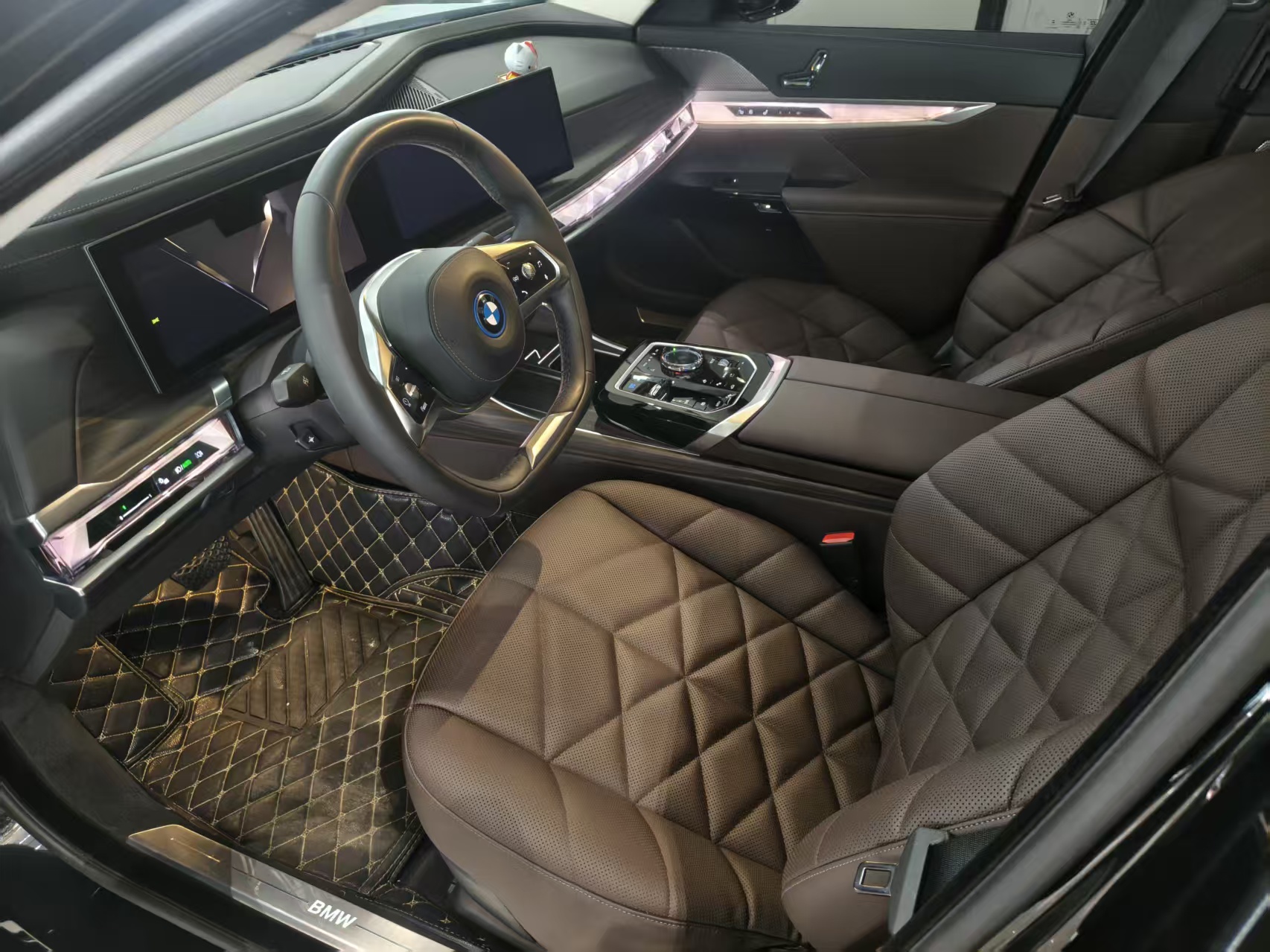 BMW i7 2025 immagine di auto #4