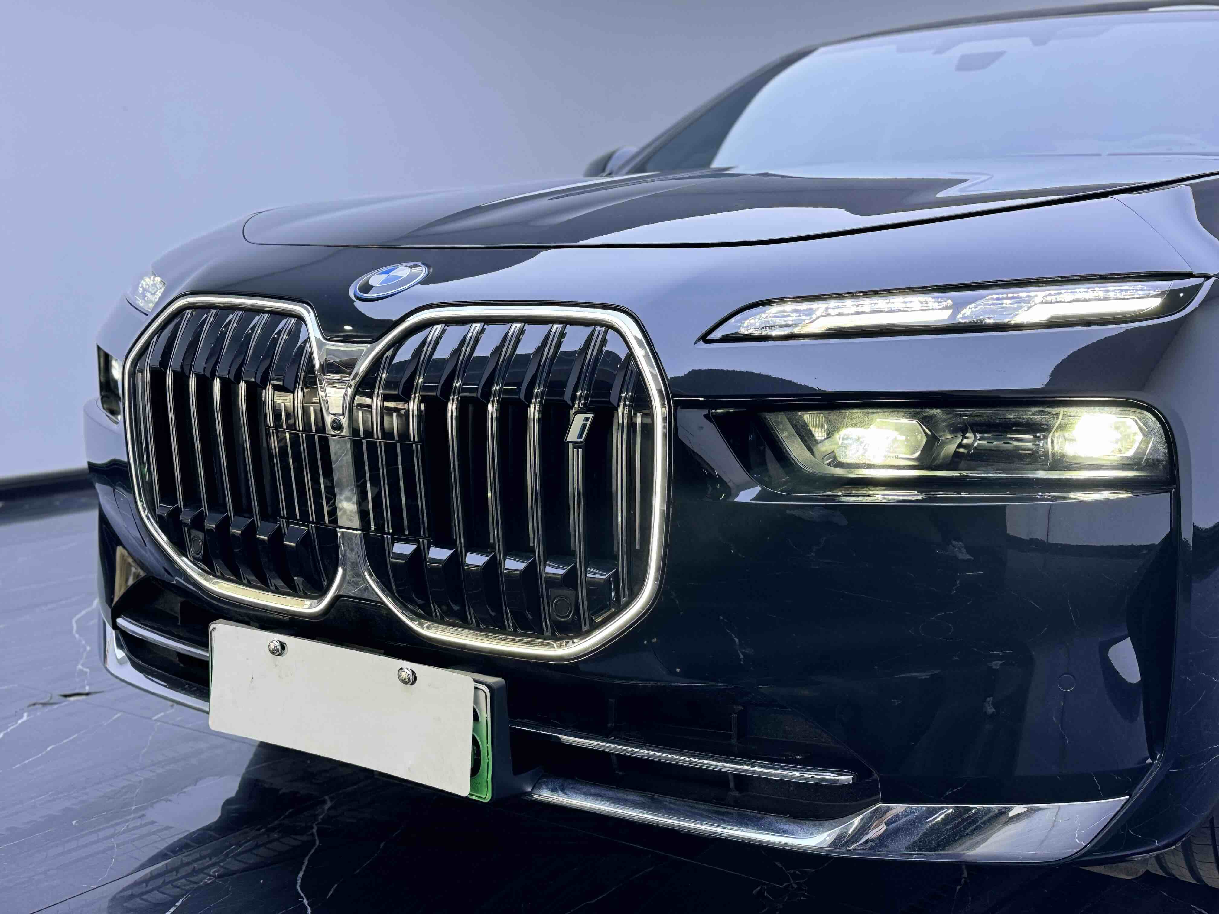 BMW i7 2024 #4 BMW i7 2024 car image #4