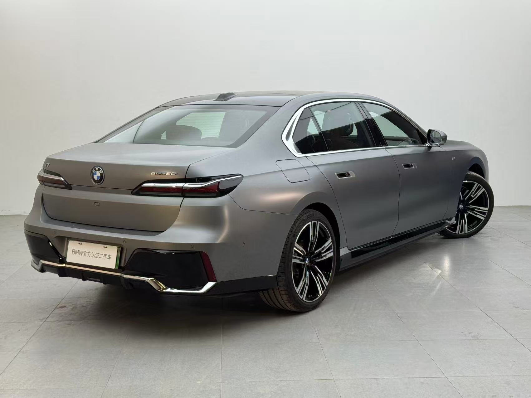 BMW i7 2025 immagine di auto #4
