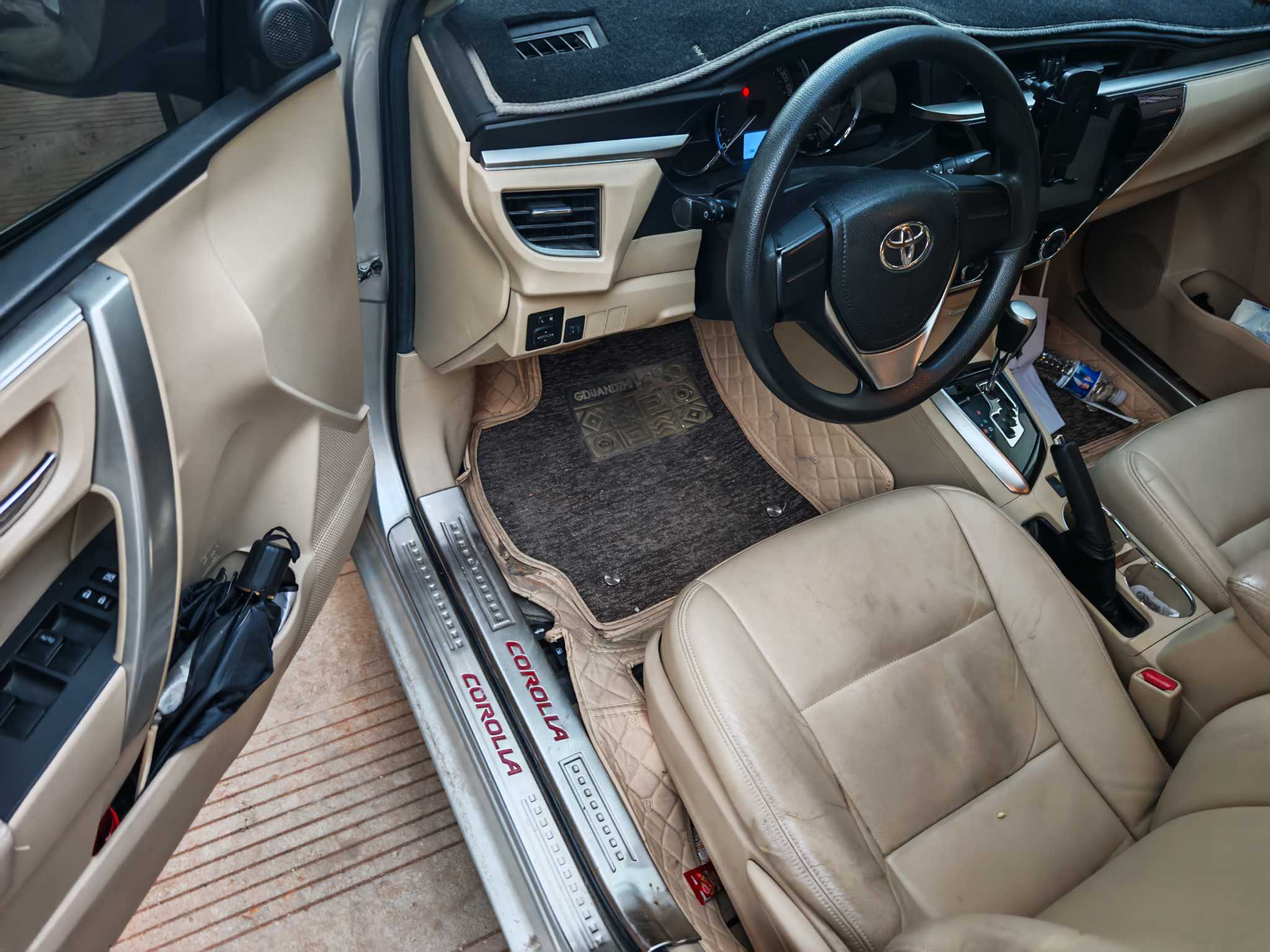 Corolla 2015 car image #4
