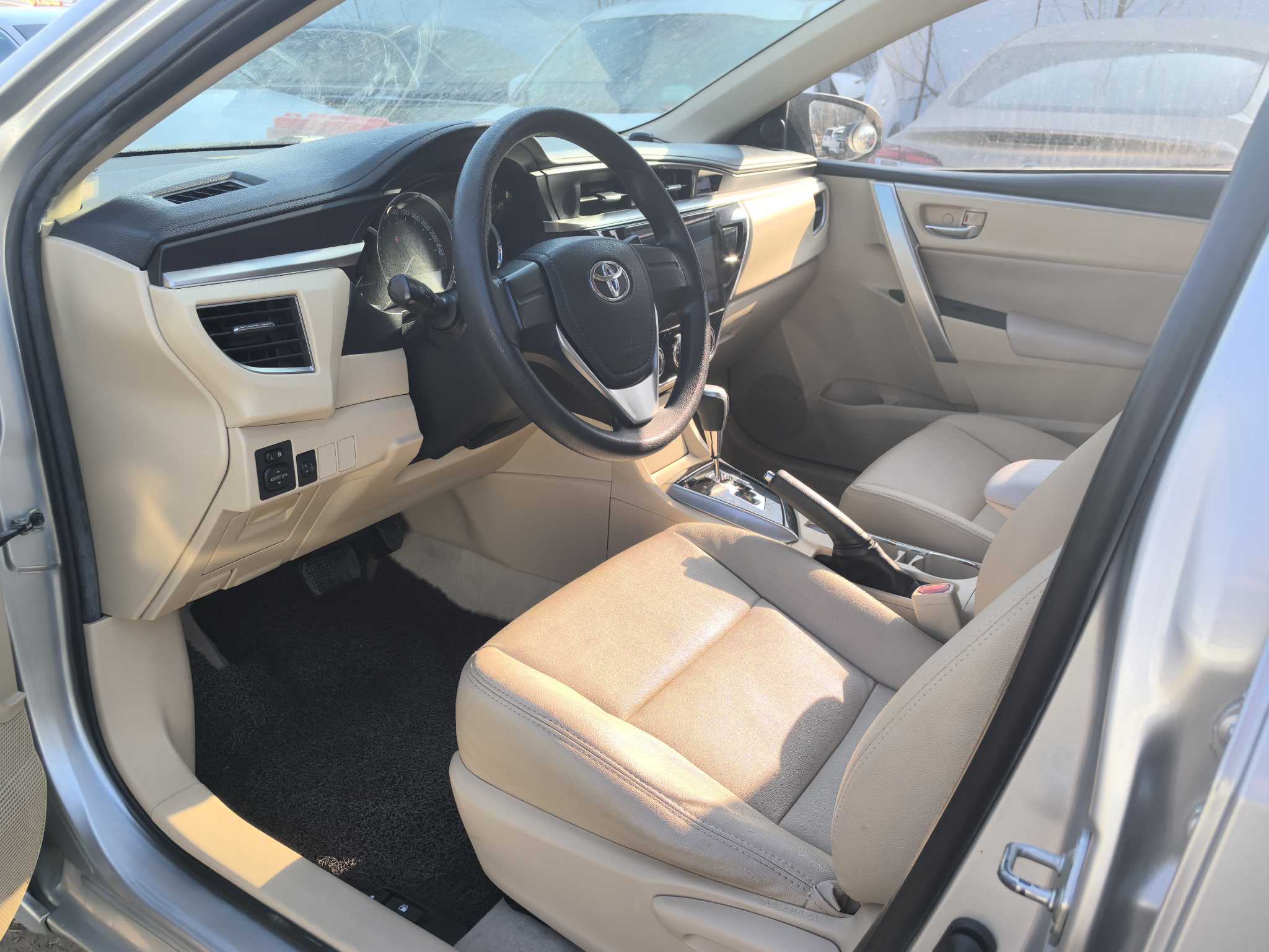 Corolla 2015 #4 Corolla 2015 car image #4
