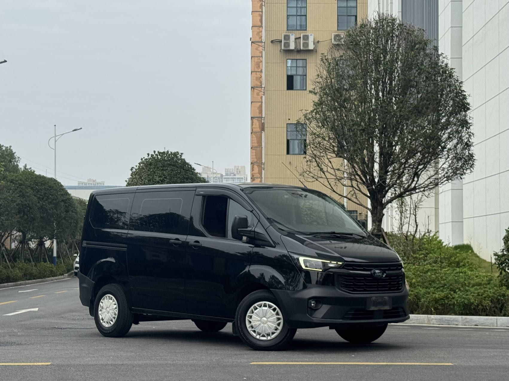 Ford Transit T8 2023 #4 Ford Transit T8 2023 car image #4