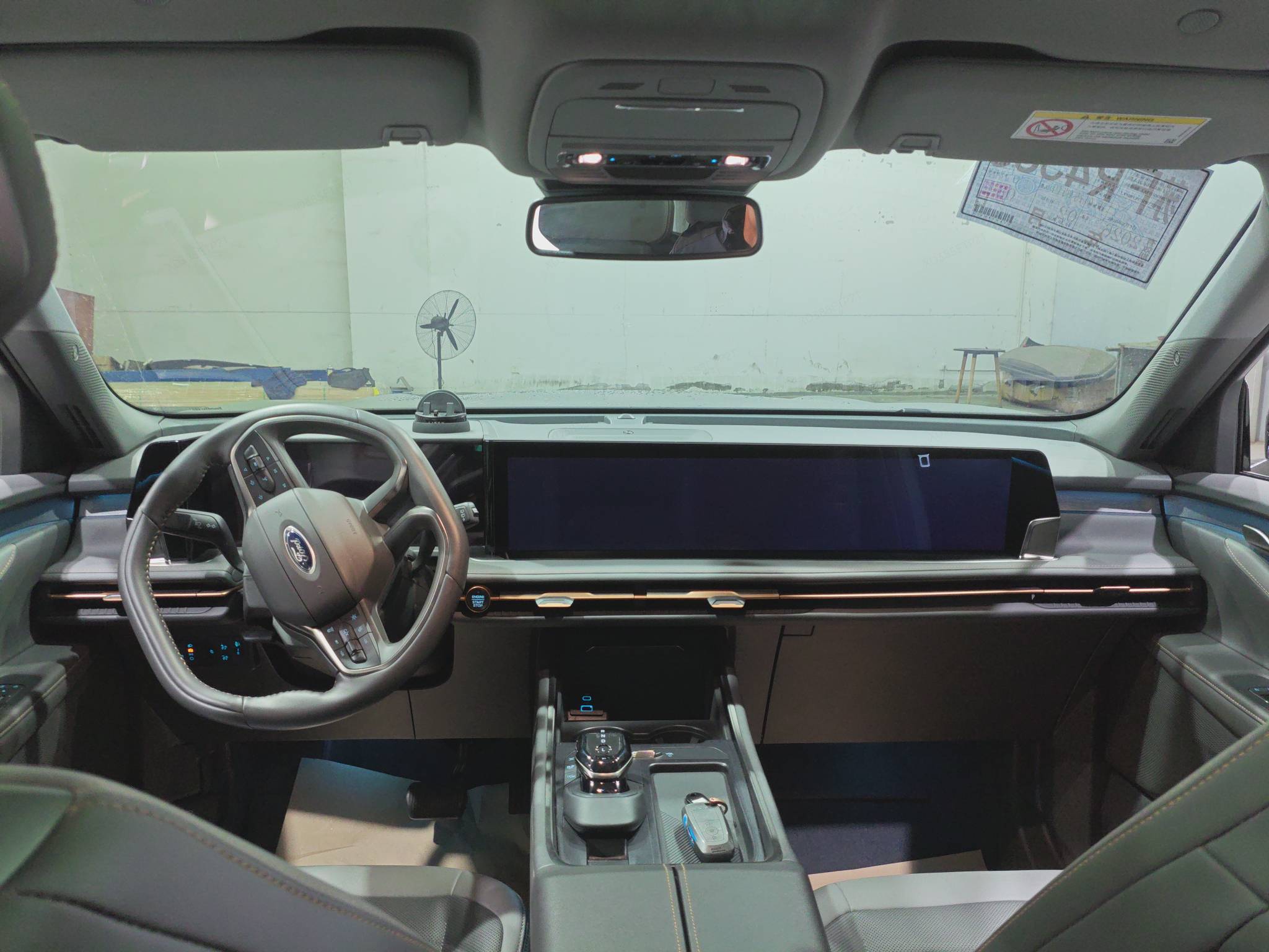 Ford Edge 2023 imagem de carro #4