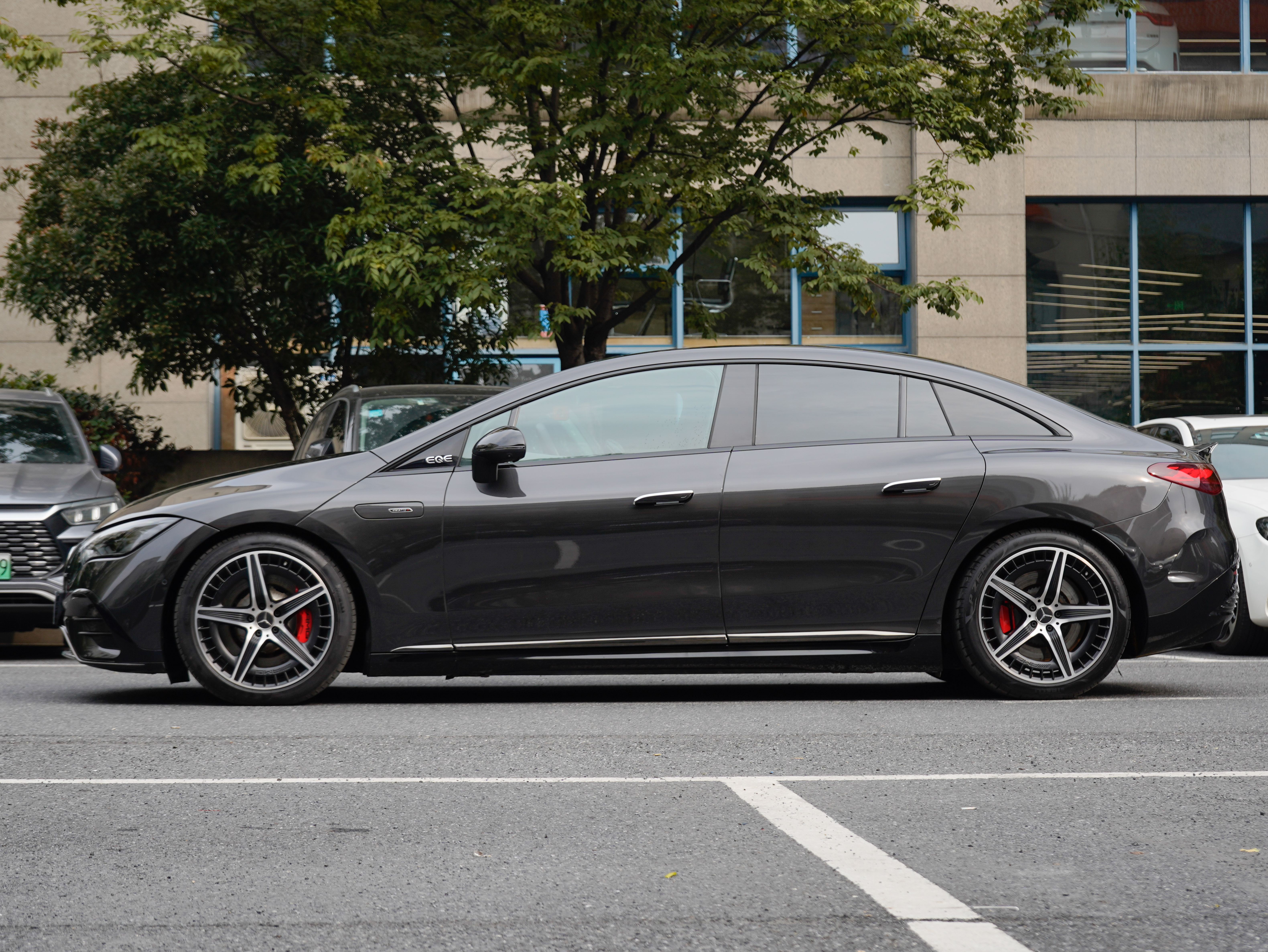 Mercedes-Benz EQE AMG 2023 #4 Mercedes-Benz EQE AMG 2023 car image #4