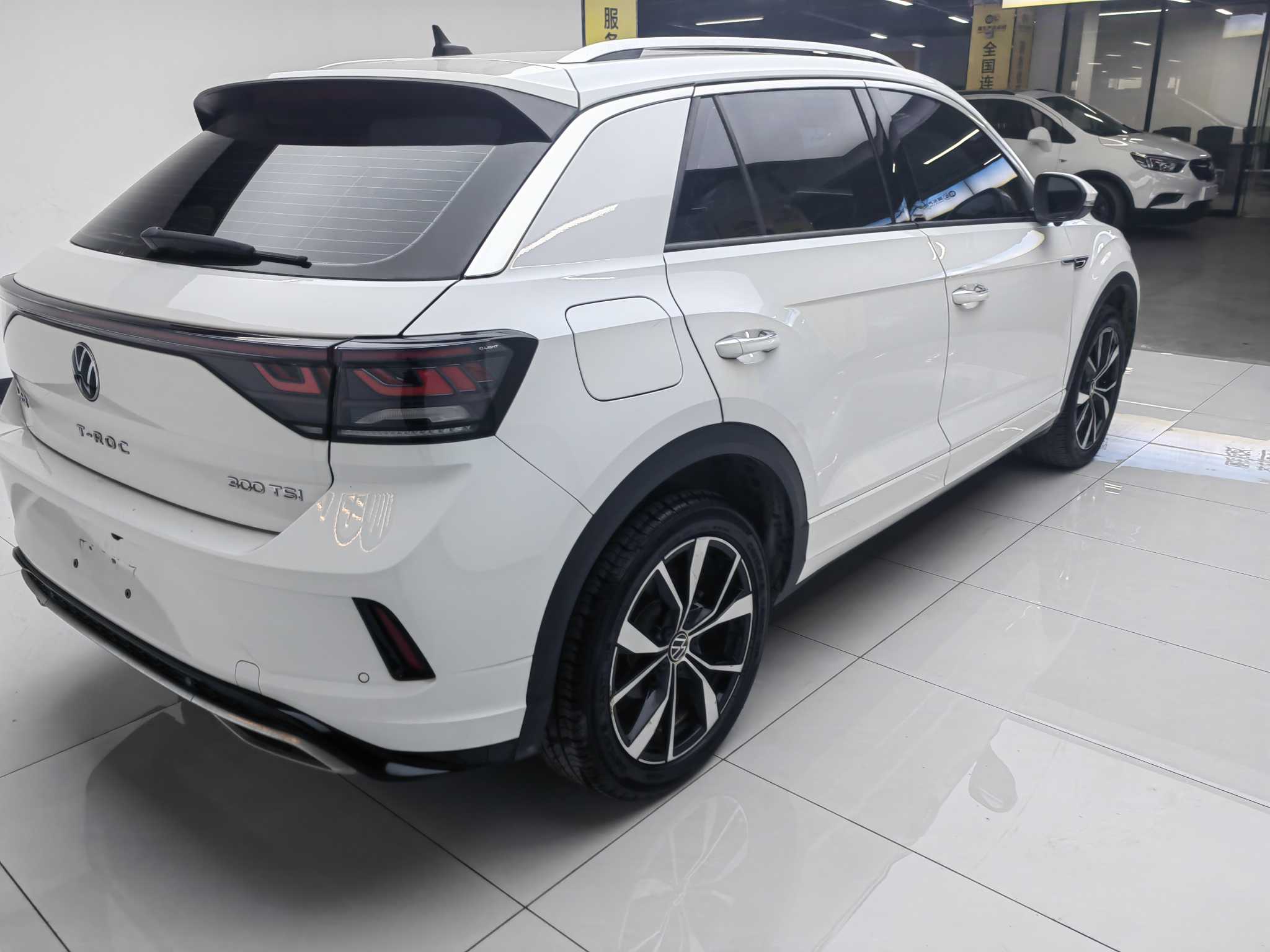 T-Roc 2023 #4 T-Roc 2023 car image #4