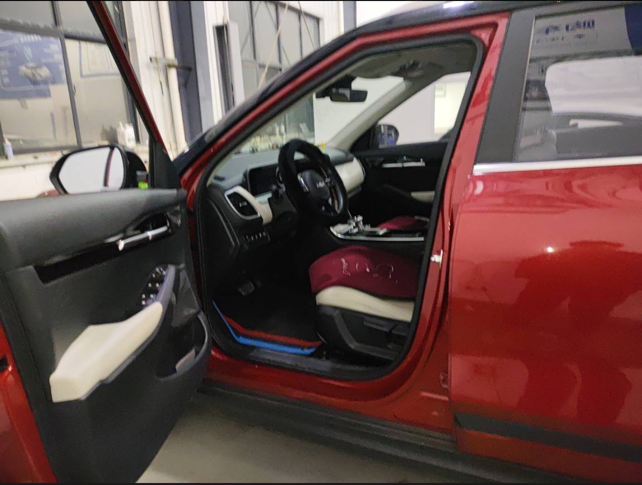 Kia Seltos 2024 imagen de coche #4