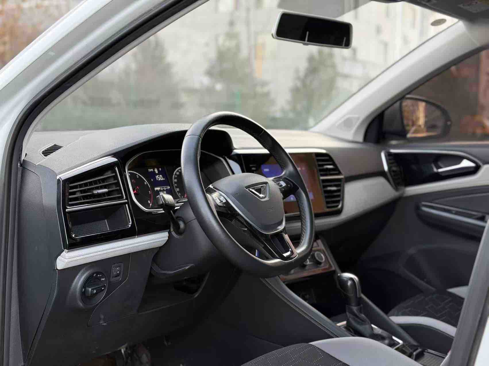 Jetta VS5 2023 #4 Jetta VS5 2023 immagine di auto #4