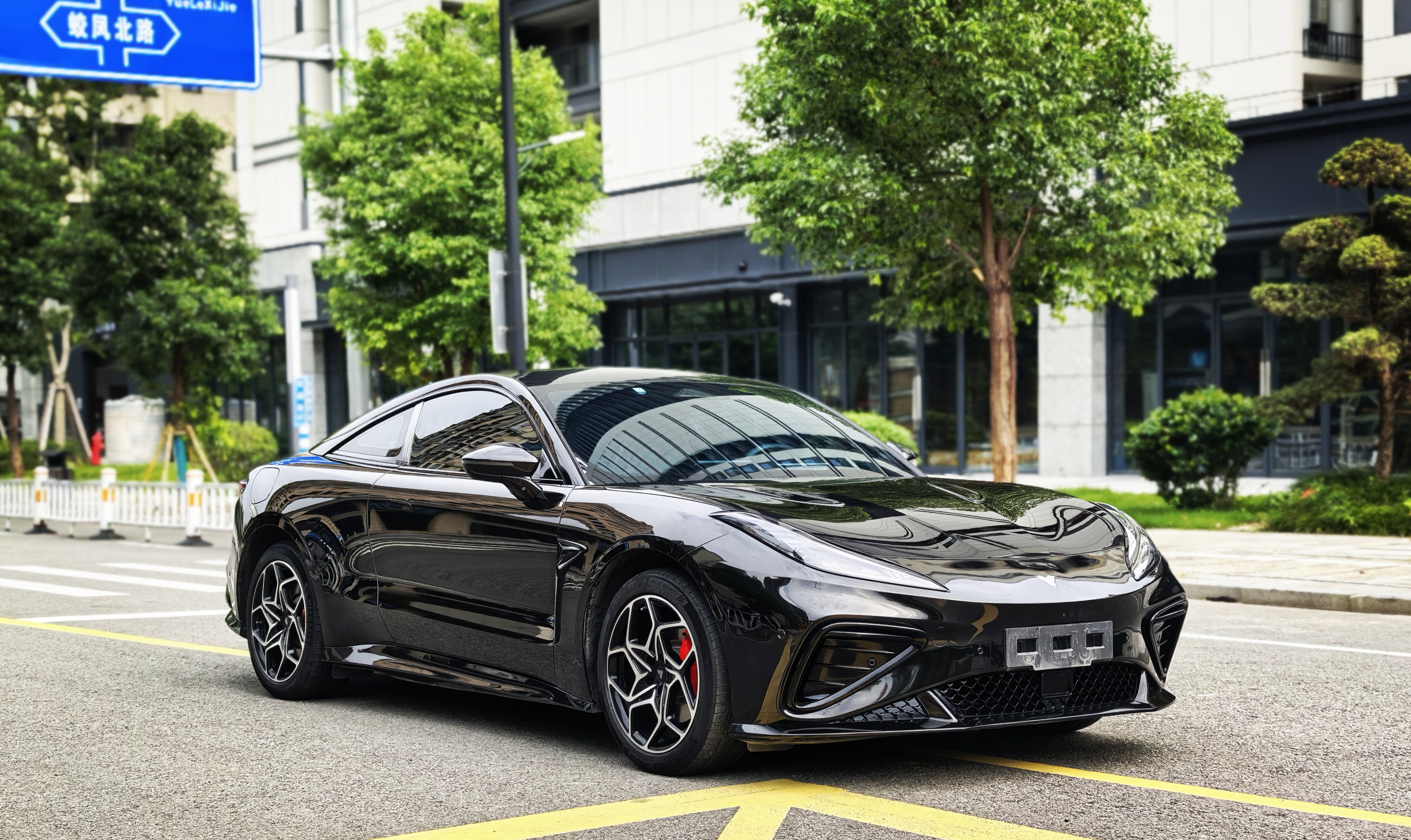 哪吒汽车 哪吒GT 2024 汽车图片 #4