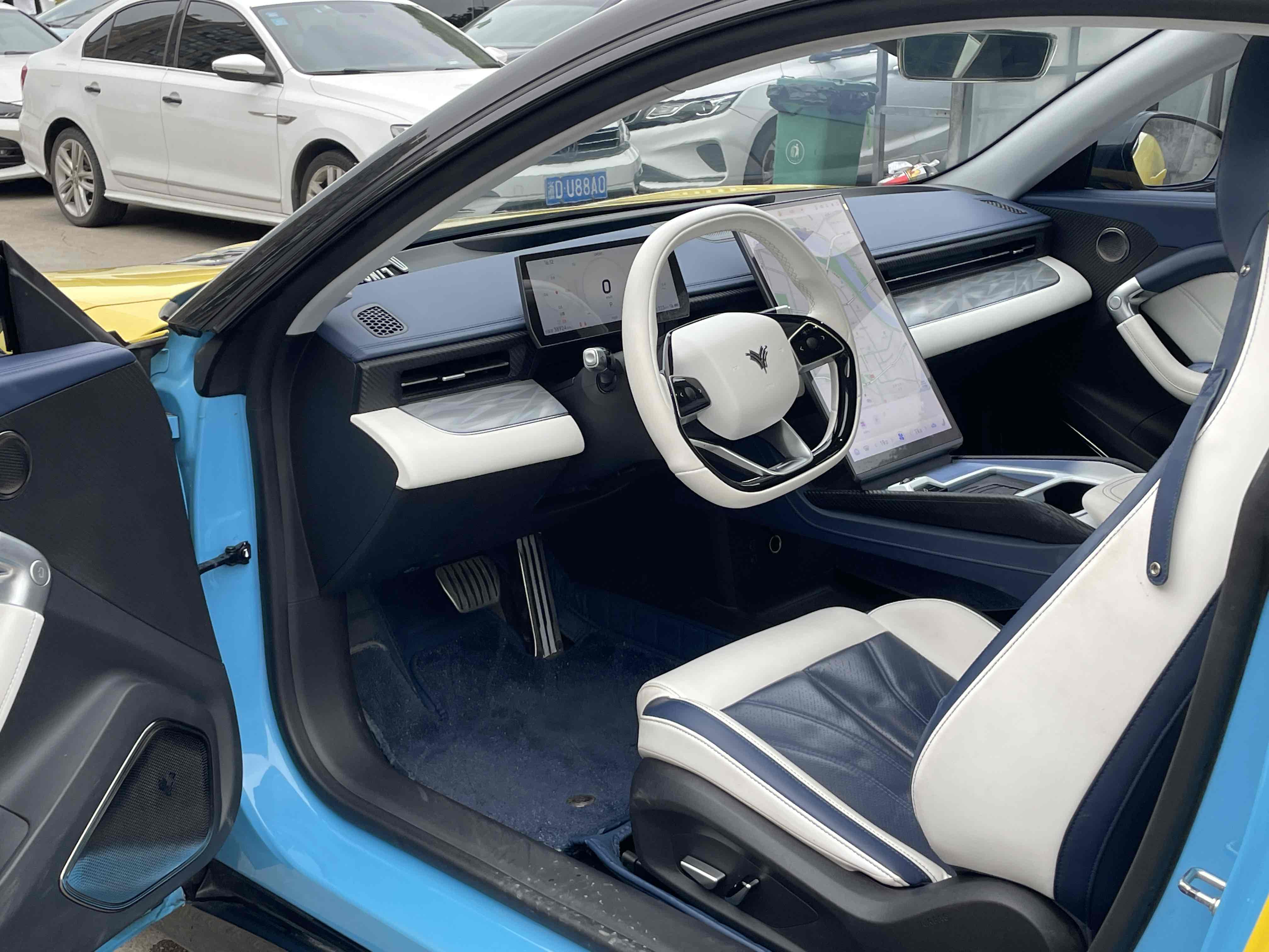 哪吒汽车 哪吒GT 2023 汽车图片 #4