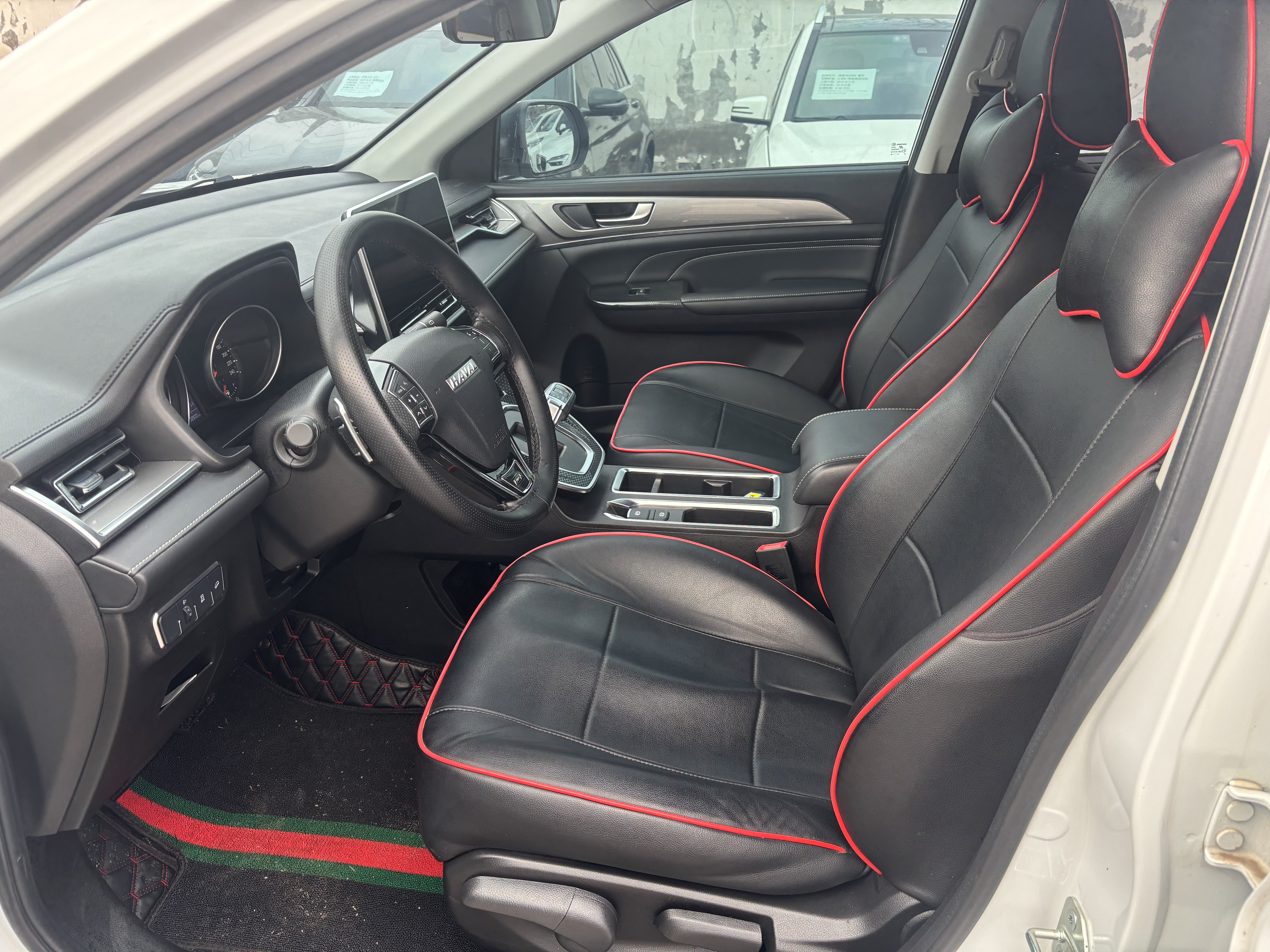 Haval M6 2023 #4 Haval M6 2023 car image #4