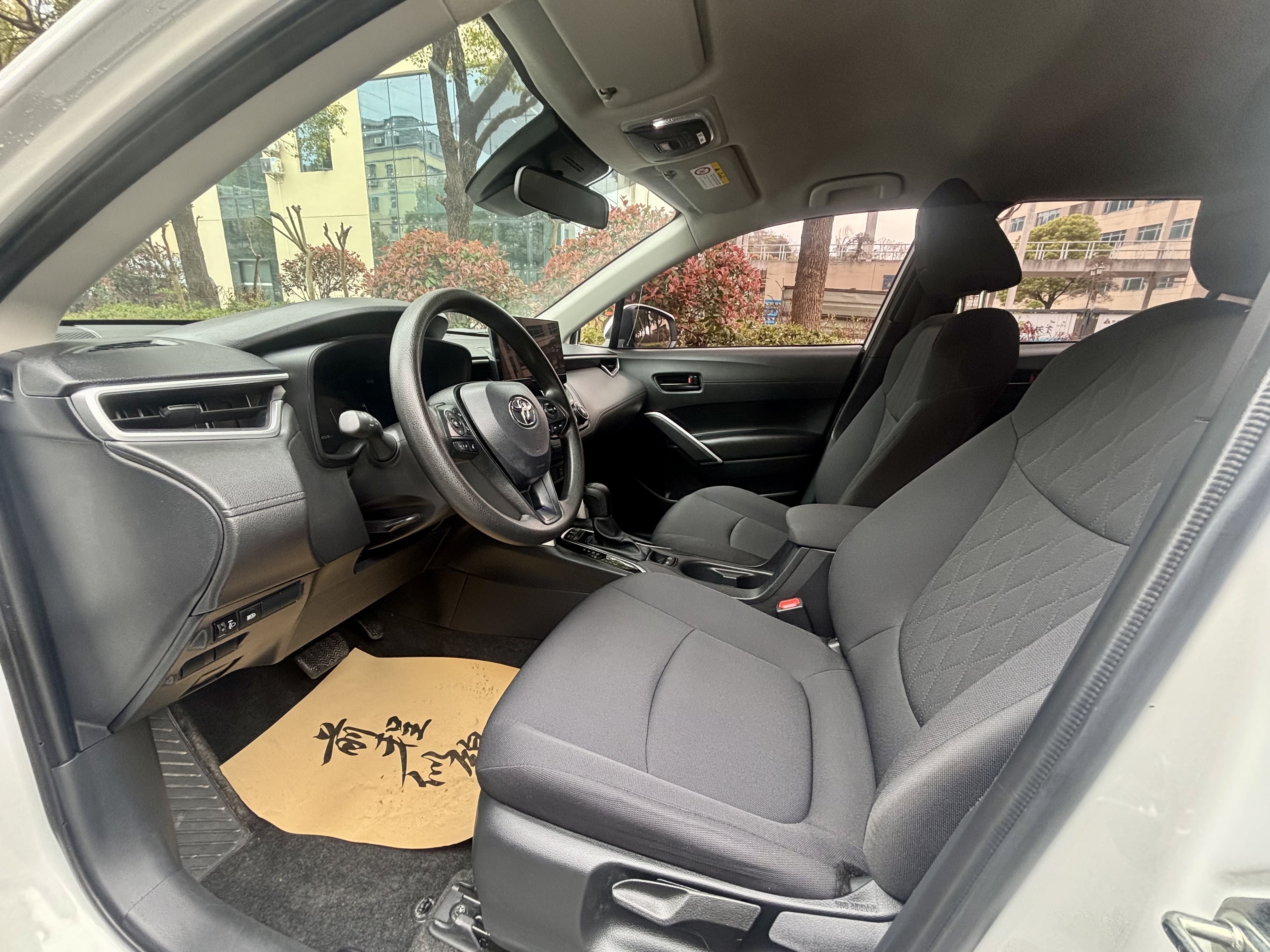 Toyota Corolla Cross 2024 immagine di auto #4