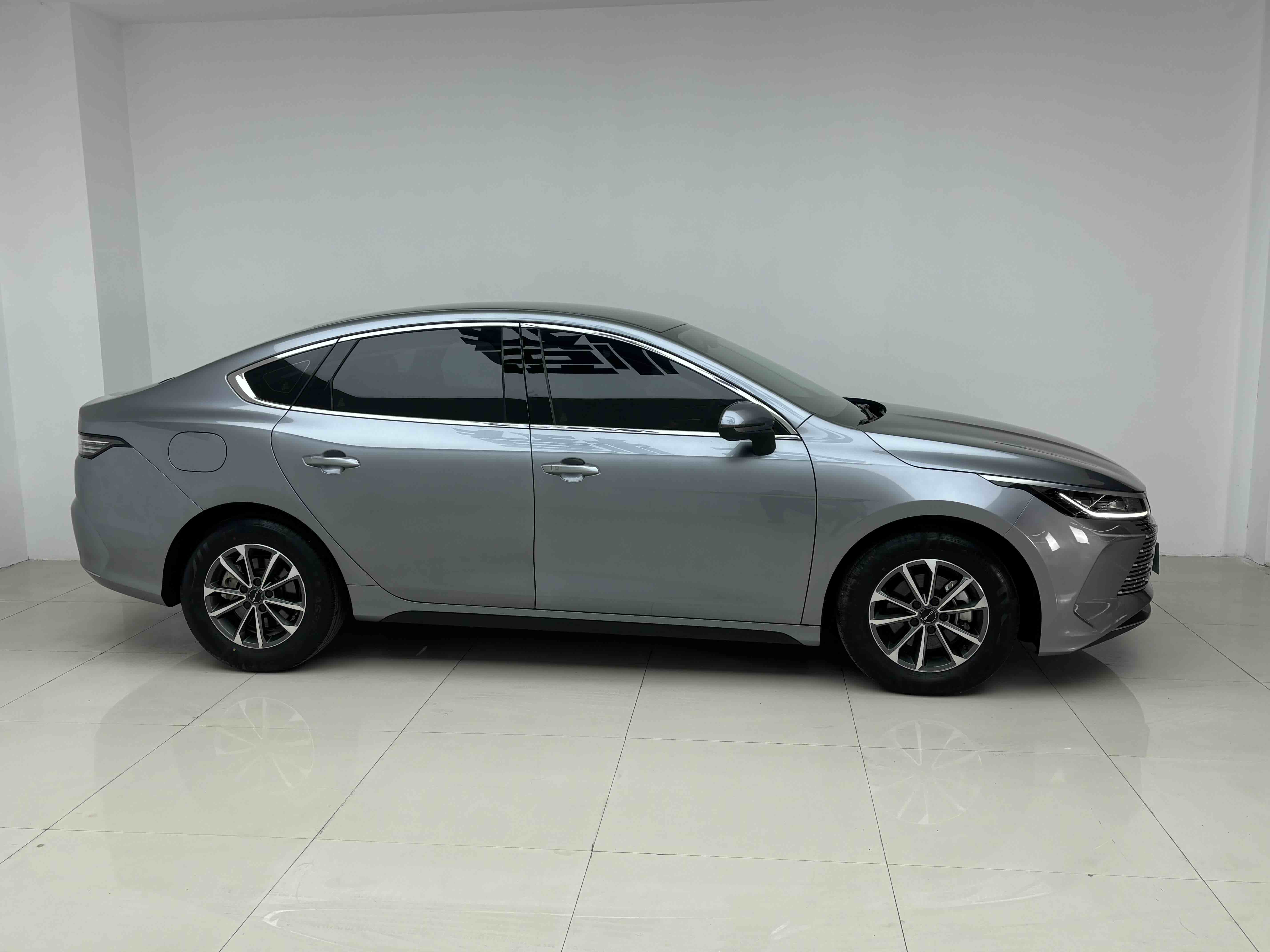 BYD Destroyer 05 2024 #4 BYD Destroyer 05 2024 car image #4