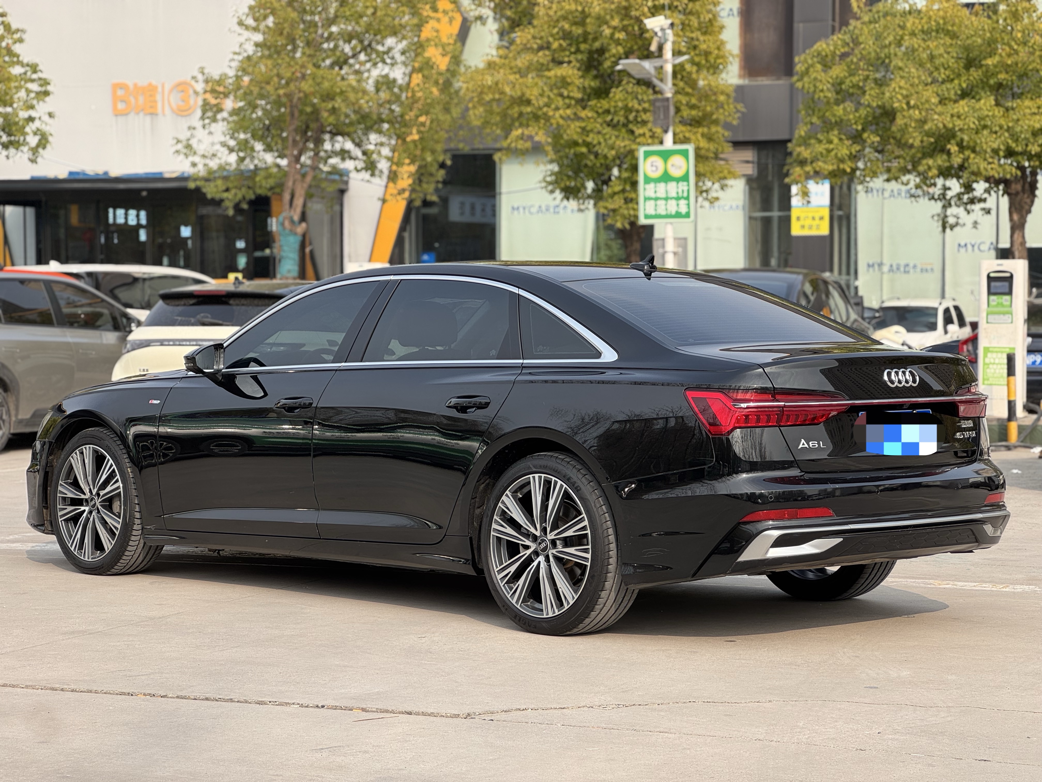 Audi A6L 2023 #4 Audi A6L 2023 car image #4